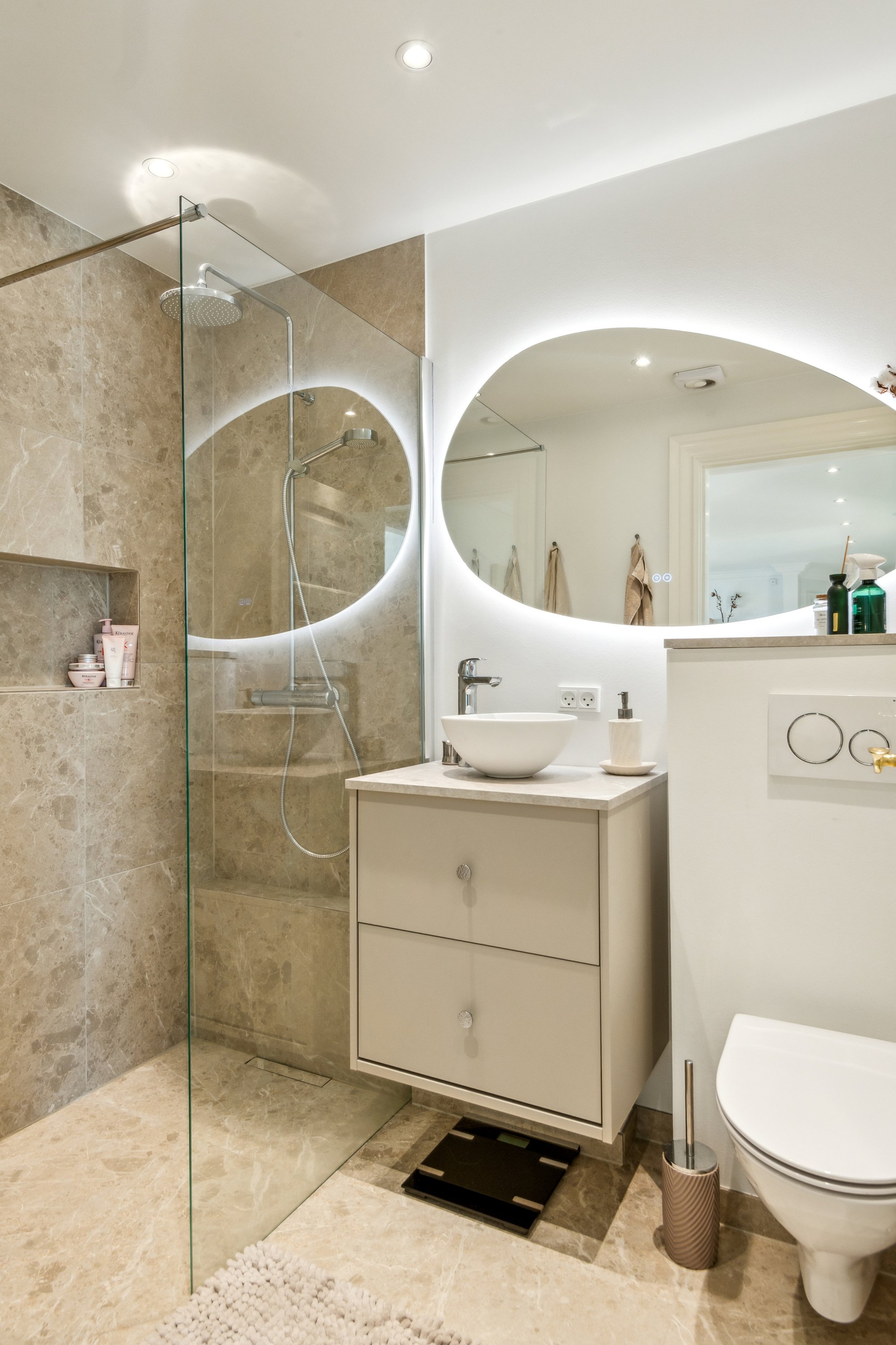 Fremhævet badeværelse billede i fuldskærmstilstand. Billede af Hadsundvej 8, 3. tv., Vejgaard, 9000 Aalborg