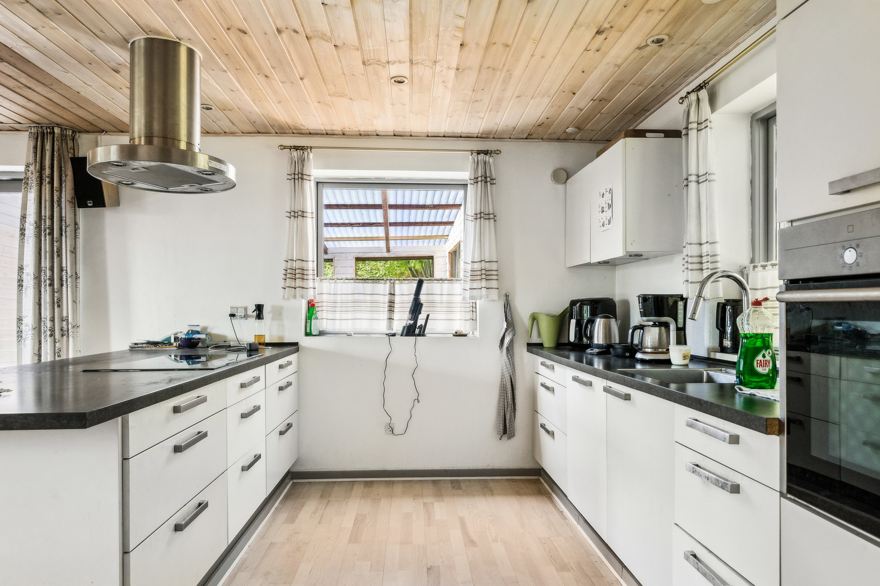 Fremhævet køkken billede i fuldskærmstilstand. Billede af Grådalsvej 11, Borre, 8850 Bjerringbro