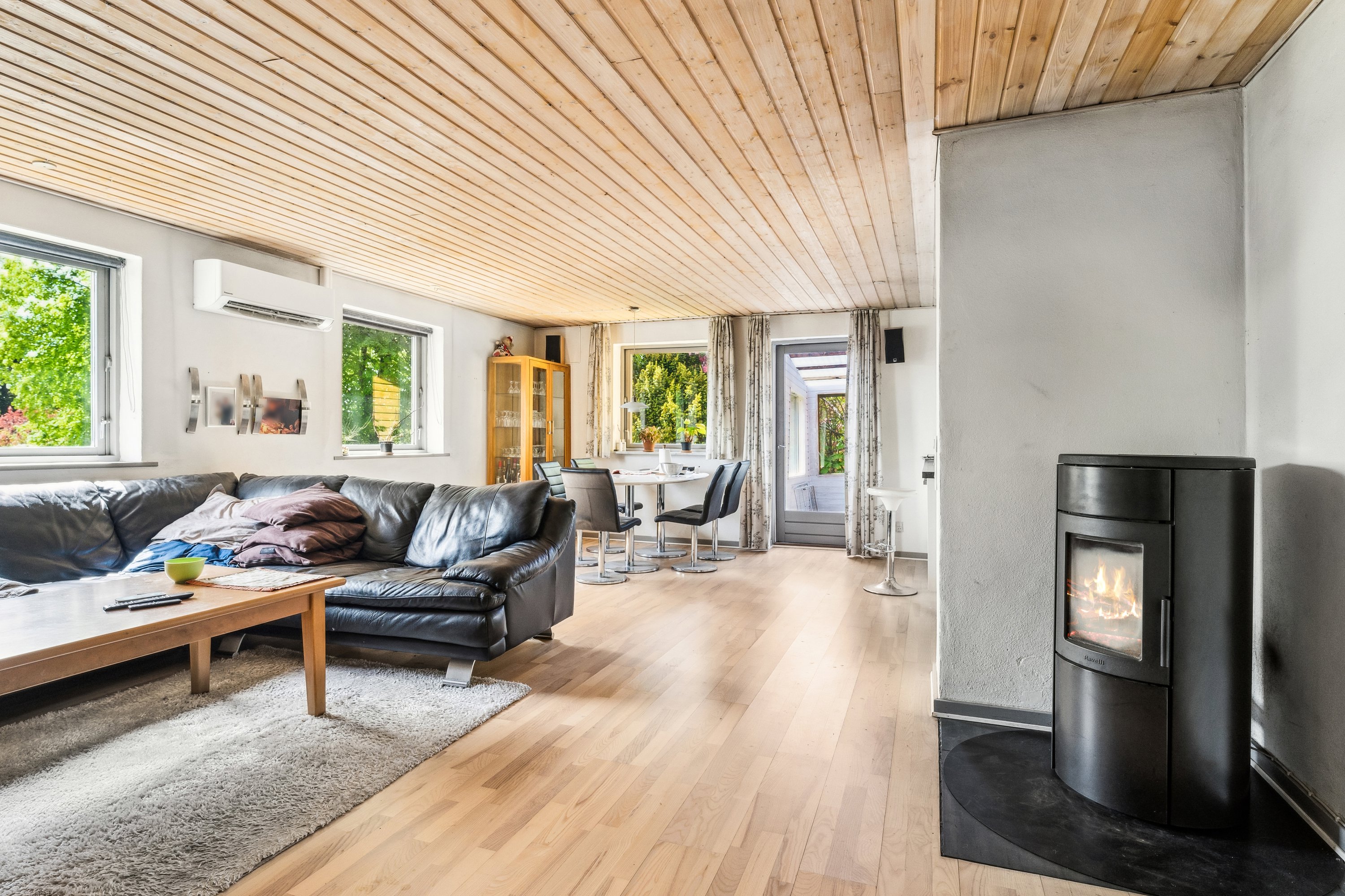 Fremhævet stue billede i fuldskærmstilstand. Billede af Grådalsvej 11, Borre, 8850 Bjerringbro