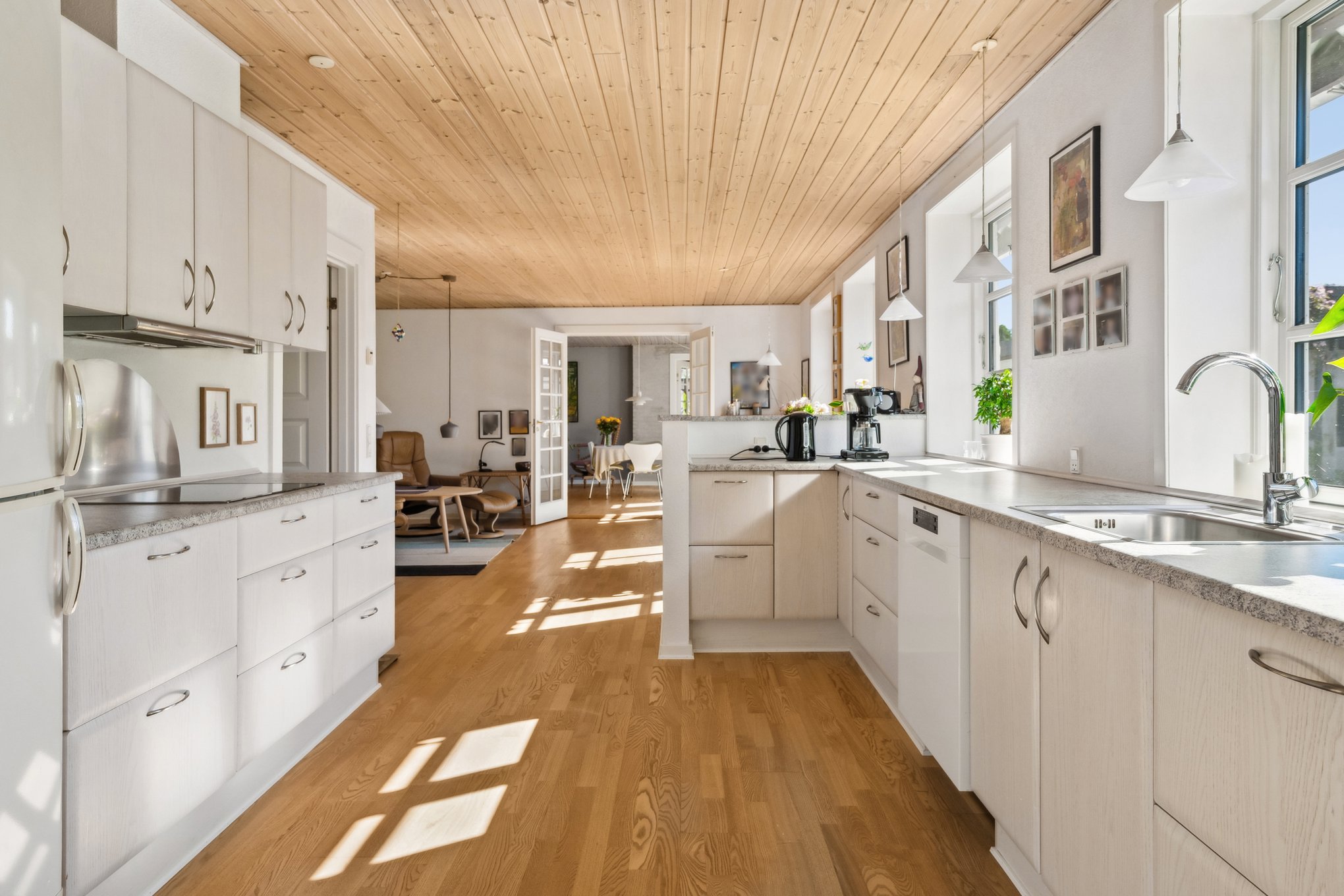 Fremhævet køkken billede i fuldskærmstilstand. Billede af Birkestien 2, Mellerup, 8930 Randers NØ