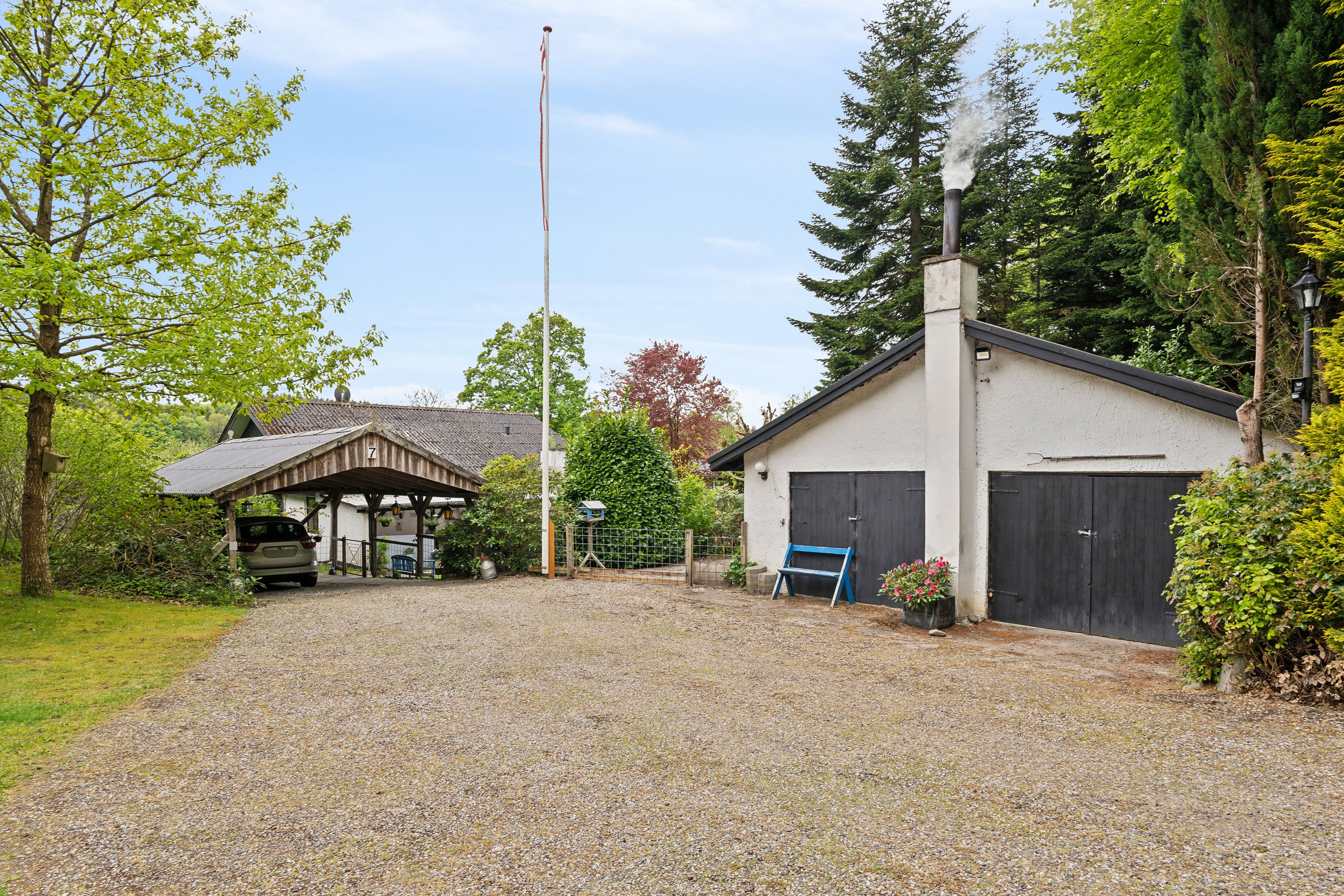 Fremhævet set fra vejen billede i fuldskærmstilstand. Billede af Tønningsletvej 7, 8680 Ry