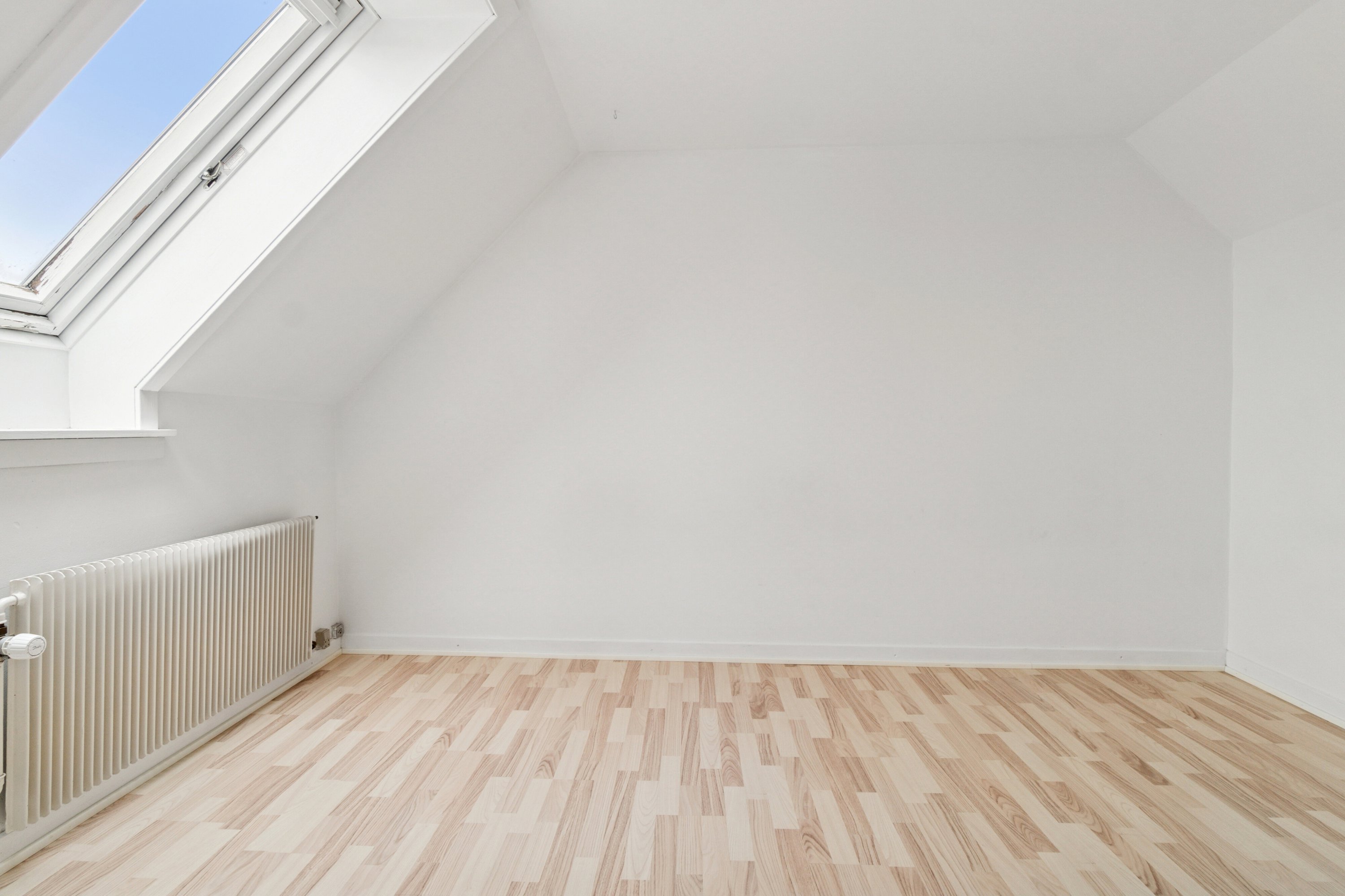 Fremhævet indendørs billede i fuldskærmstilstand. Billede af Ny Østergade 7, 3700 Rønne