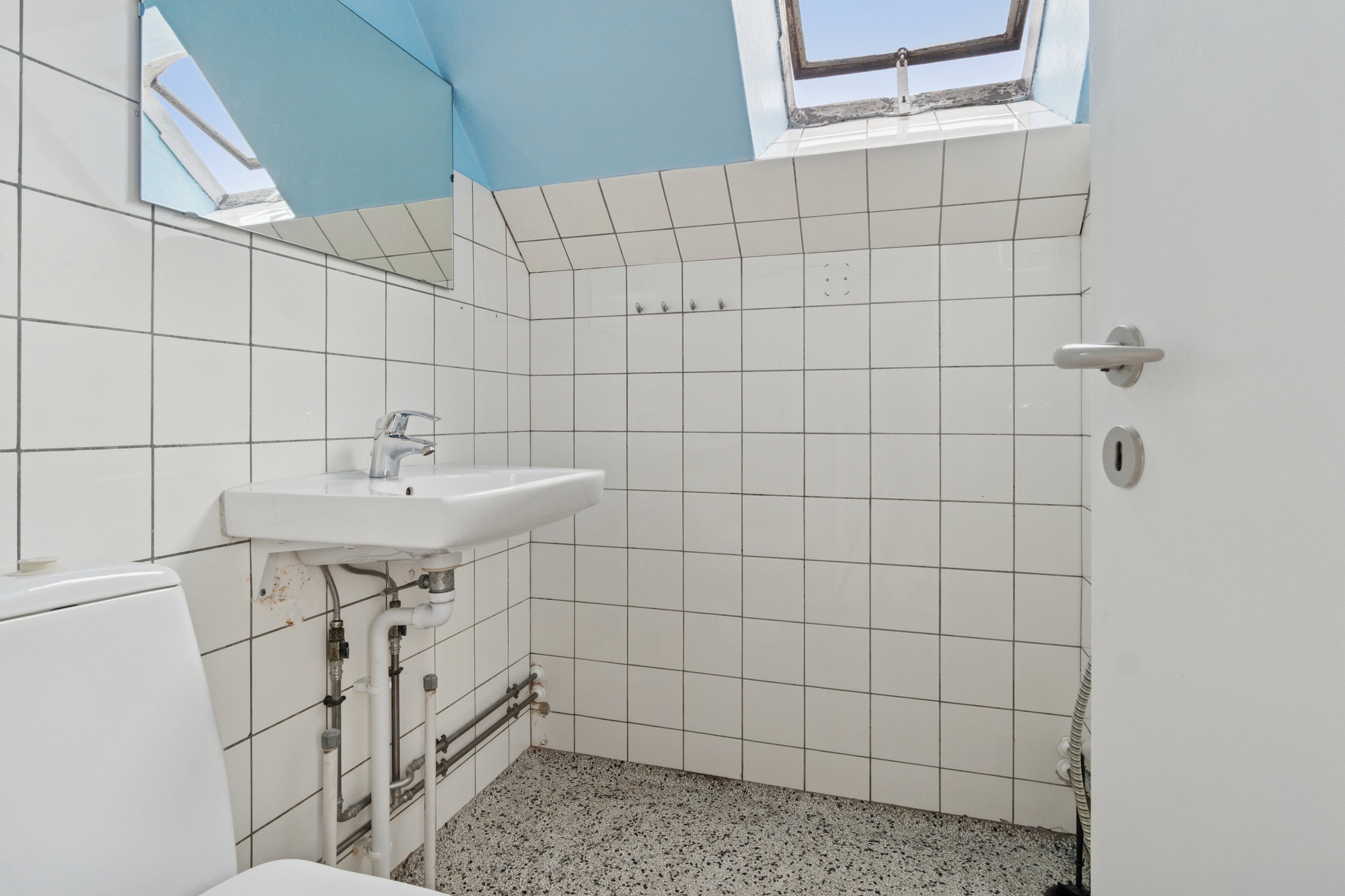 Fremhævet badeværelse billede i fuldskærmstilstand. Billede af Ny Østergade 7, 3700 Rønne