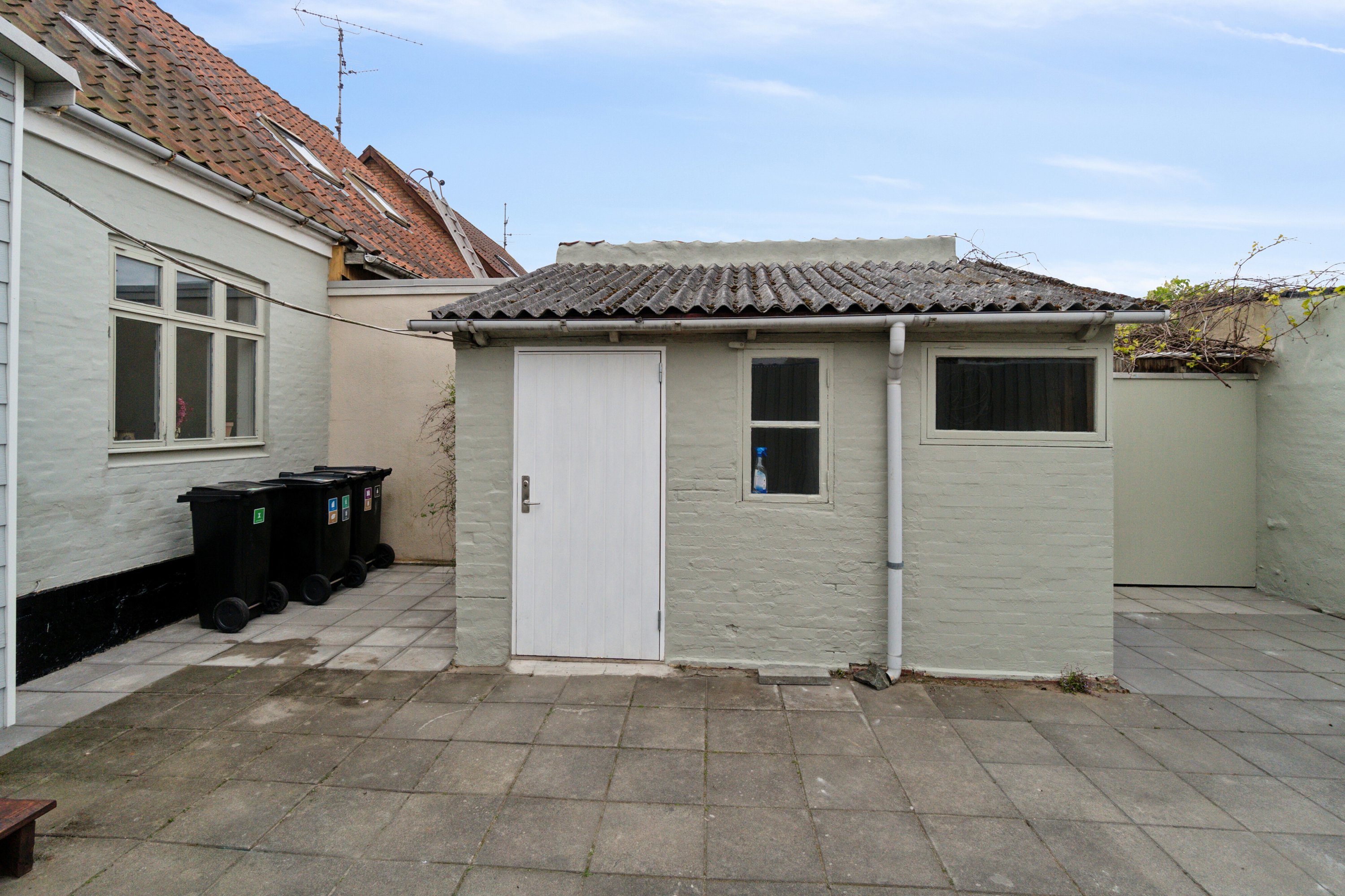 Fremhævet udhus billede i fuldskærmstilstand. Billede af Ny Østergade 7, 3700 Rønne