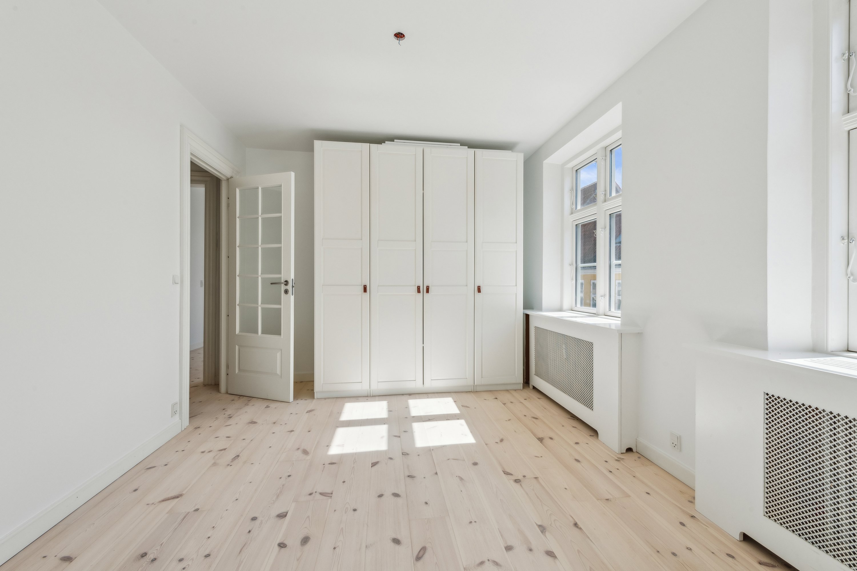 Fremhævet værelse billede i fuldskærmstilstand. Billede af Strandgade 45A, 1. tv., 3000 Helsingør