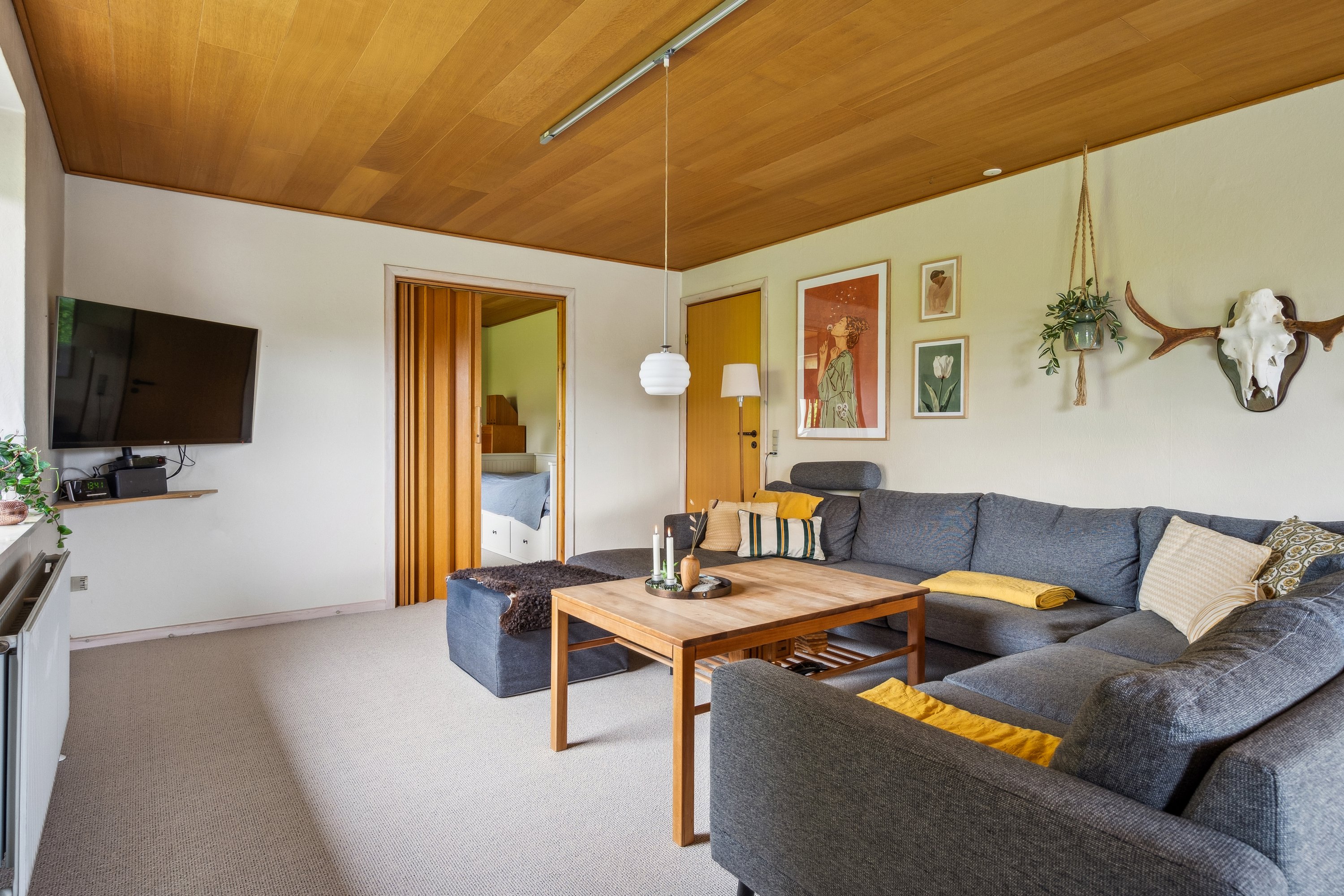 Fremhævet stue billede i fuldskærmstilstand. Billede af Koldbækgade 5, 9560 Hadsund