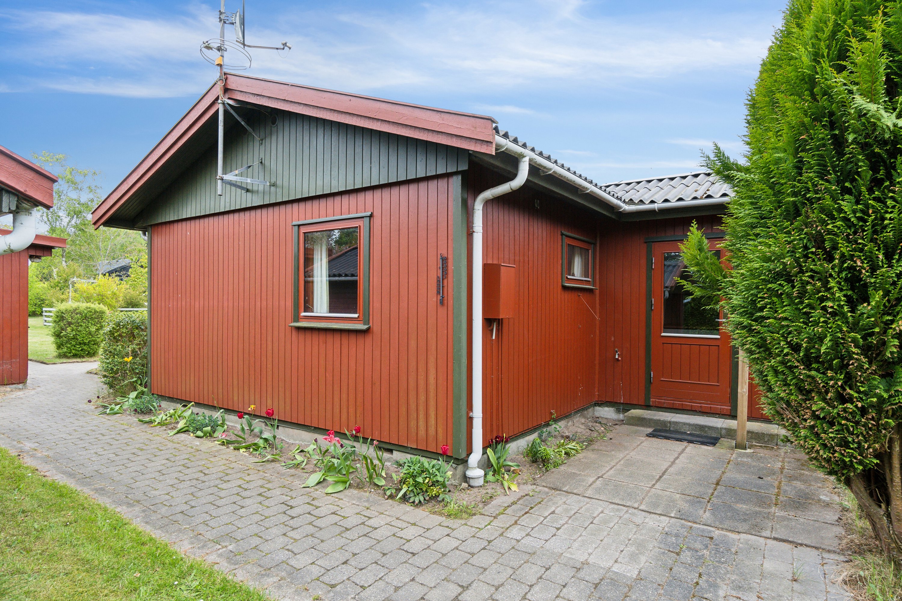 Fremhævet udendørs billede i fuldskærmstilstand. Billede af Olaf Poulsensvej 5, Evetofte, 3370 Melby