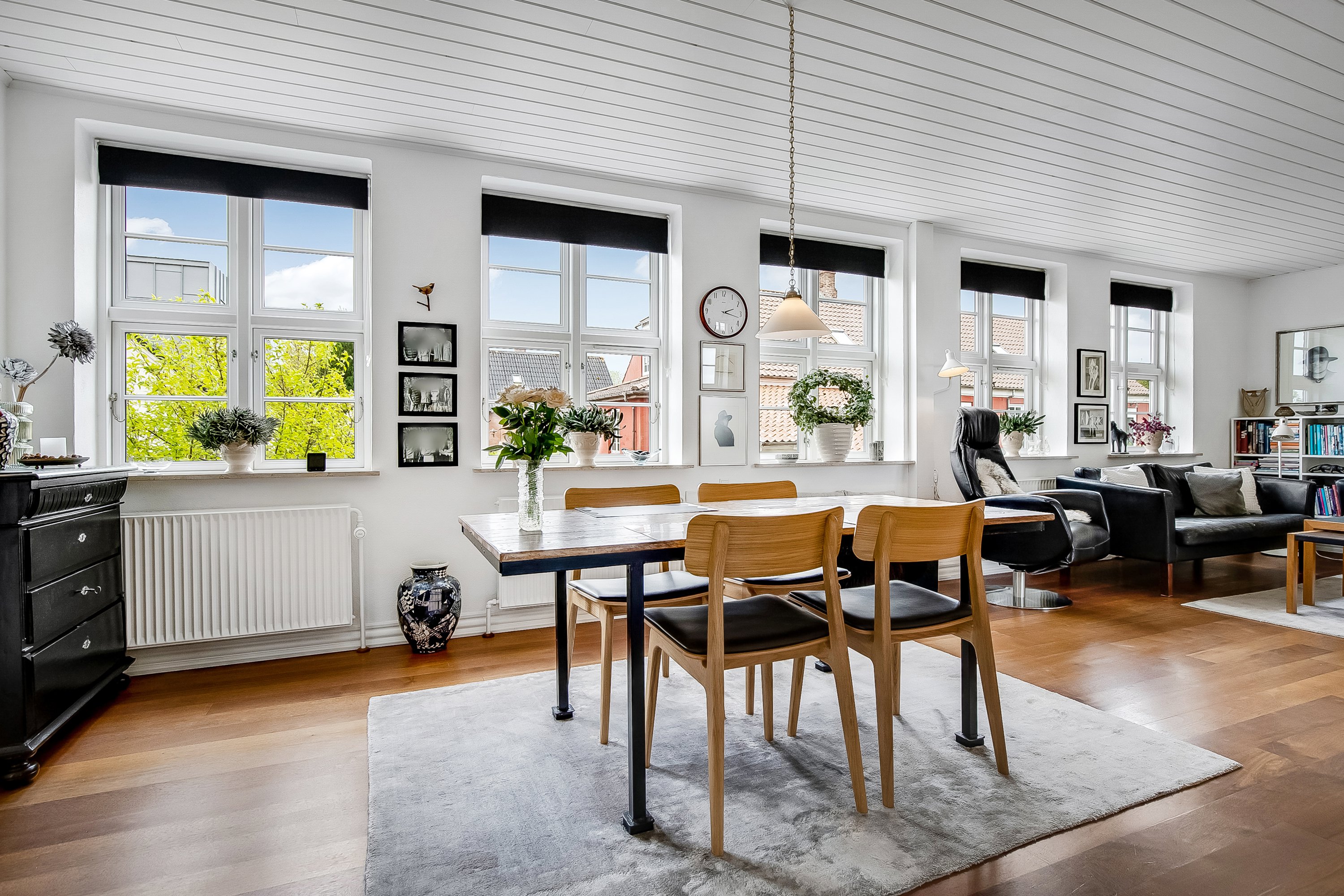 Fremhævet stue billede i fuldskærmstilstand. Billede af Smørhullet 18, Smørhullet, 7100 Vejle