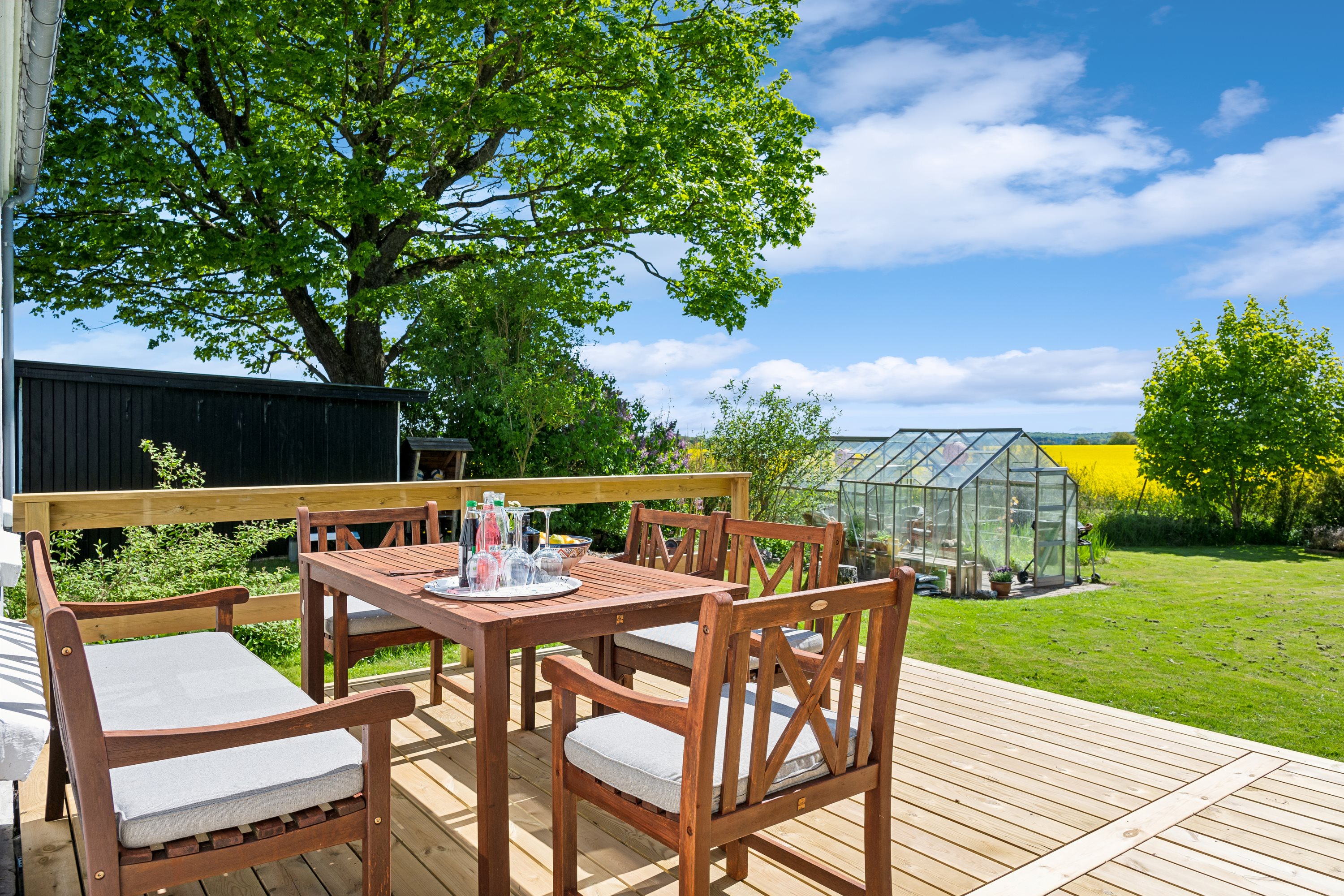 Miniaturebillede 2: terrasse. Billede af Birkehøjvej 5, Attrup, 8444 Balle