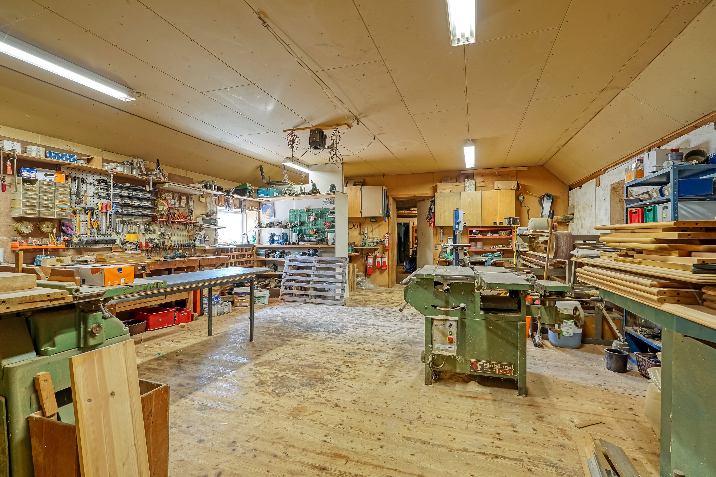 Fremhævet værksted billede i fuldskærmstilstand. Billede af Bygade 29, 7160 Tørring