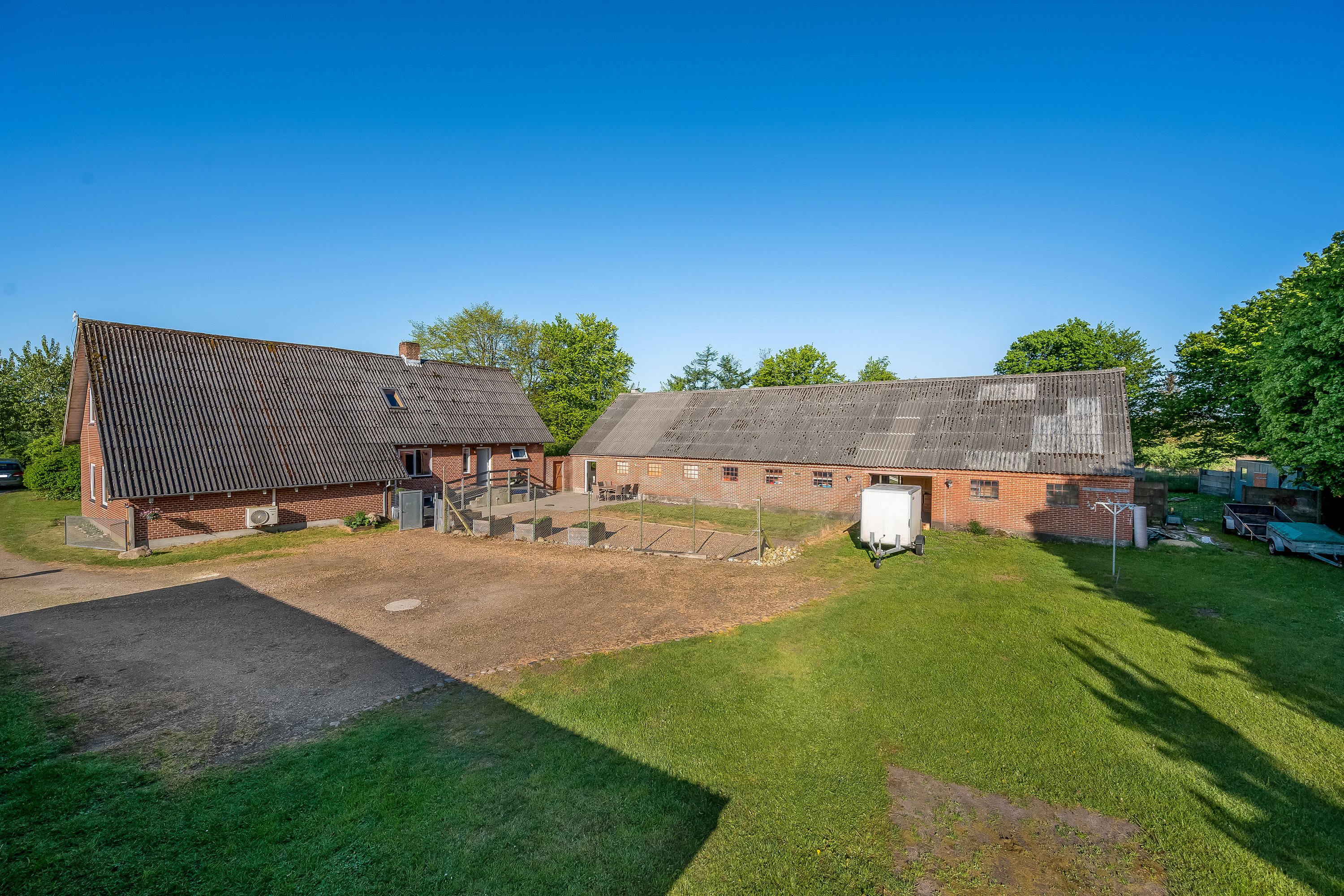 Miniaturebillede 1: facade. Billede af Vejlevej 119, Hoven, 6880 Tarm