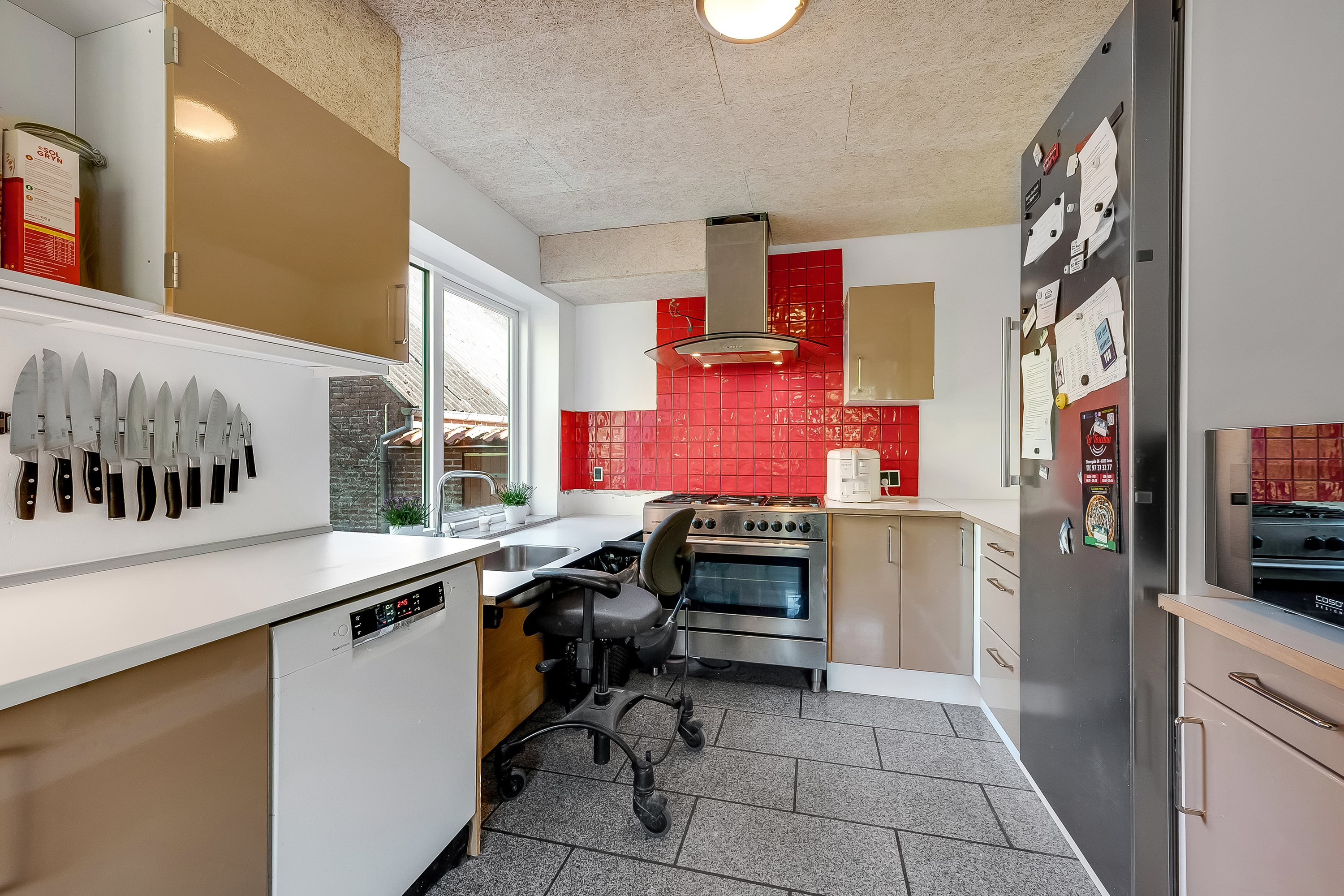 Fremhævet køkken billede i fuldskærmstilstand. Billede af Vejlevej 119, Hoven, 6880 Tarm