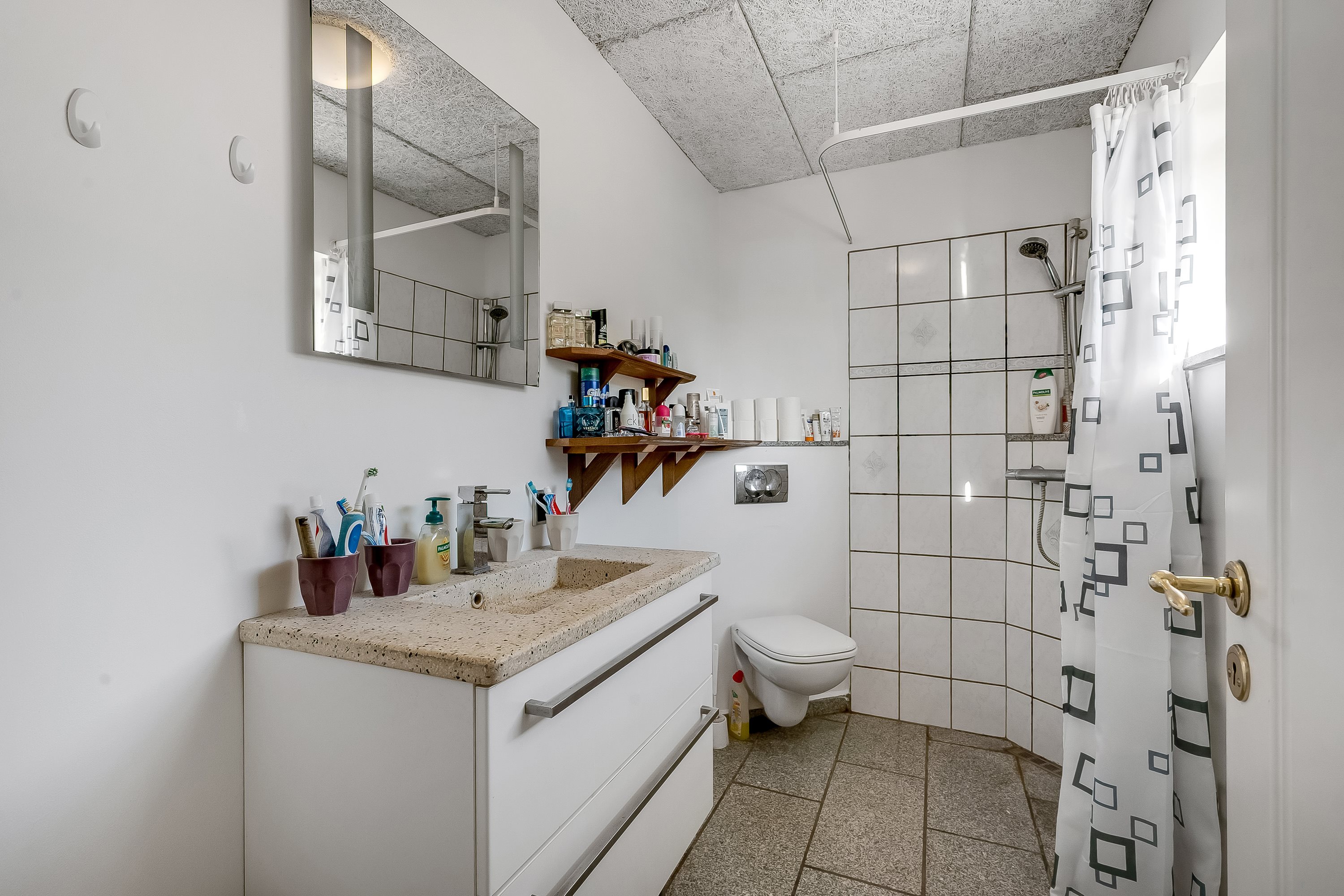 Fremhævet badeværelse billede i fuldskærmstilstand. Billede af Vejlevej 119, Hoven, 6880 Tarm