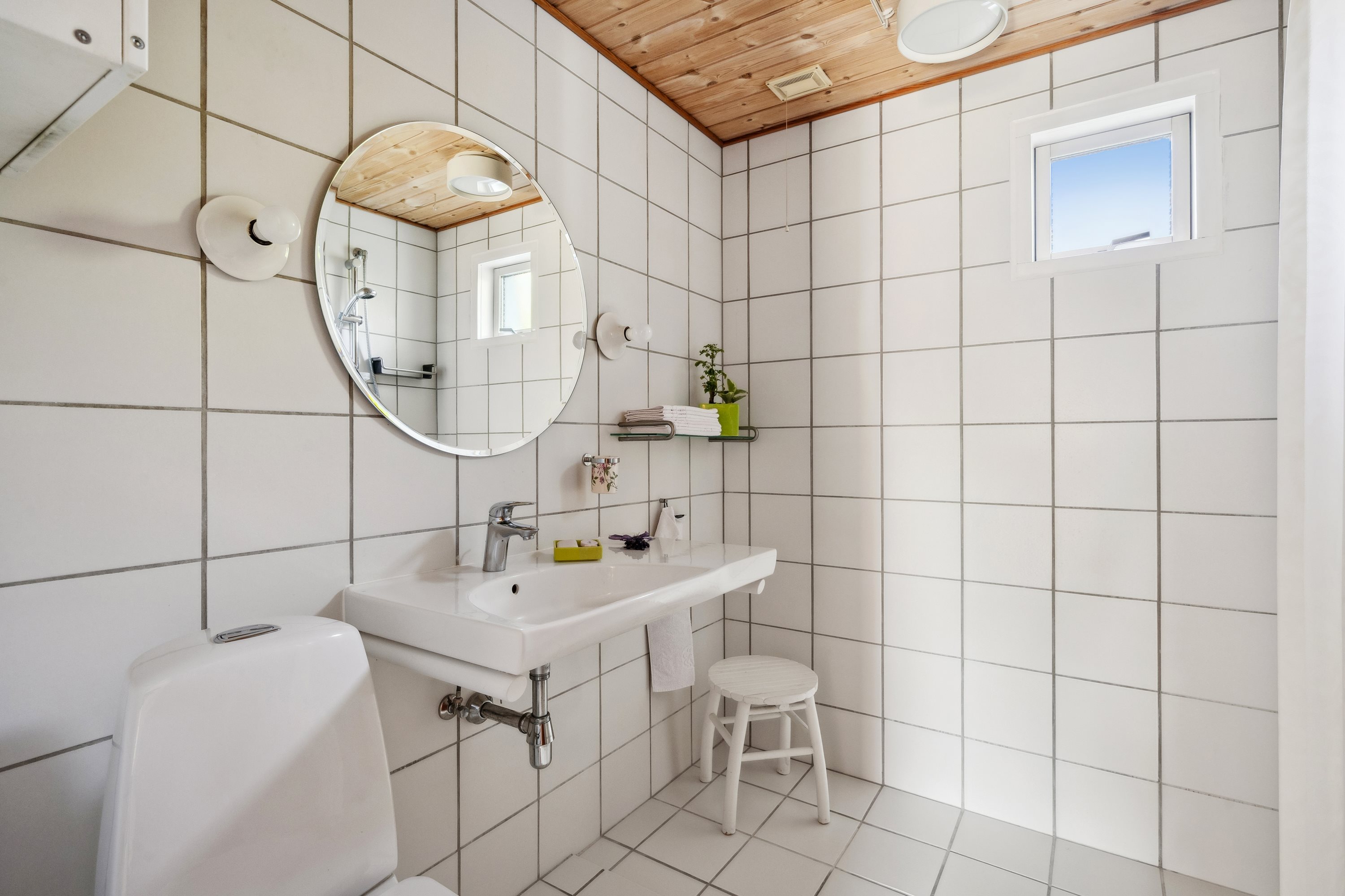 Fremhævet badeværelse billede i fuldskærmstilstand. Billede af Birkevej 15, 8240 Risskov