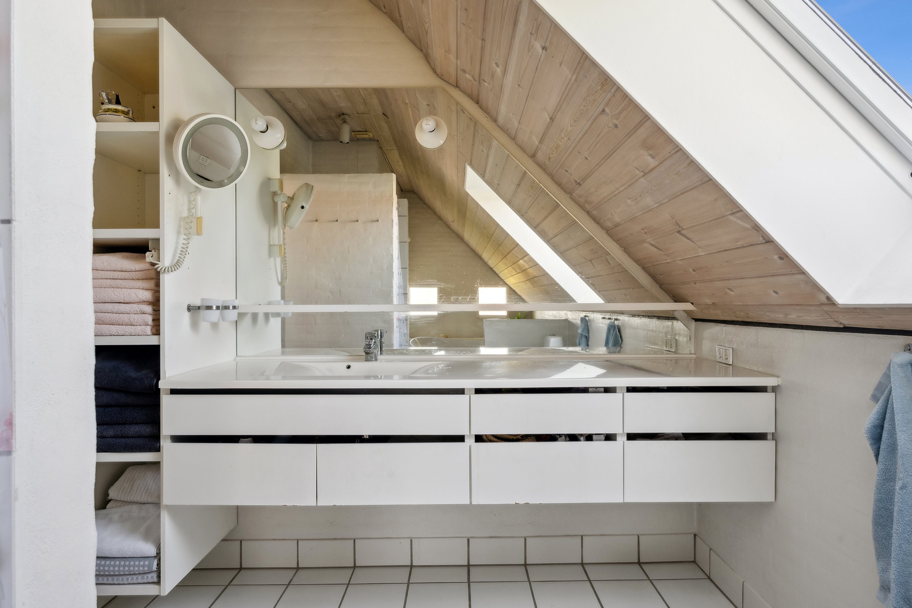 Fremhævet køkken billede i fuldskærmstilstand. Billede af Birkevej 15, 8240 Risskov