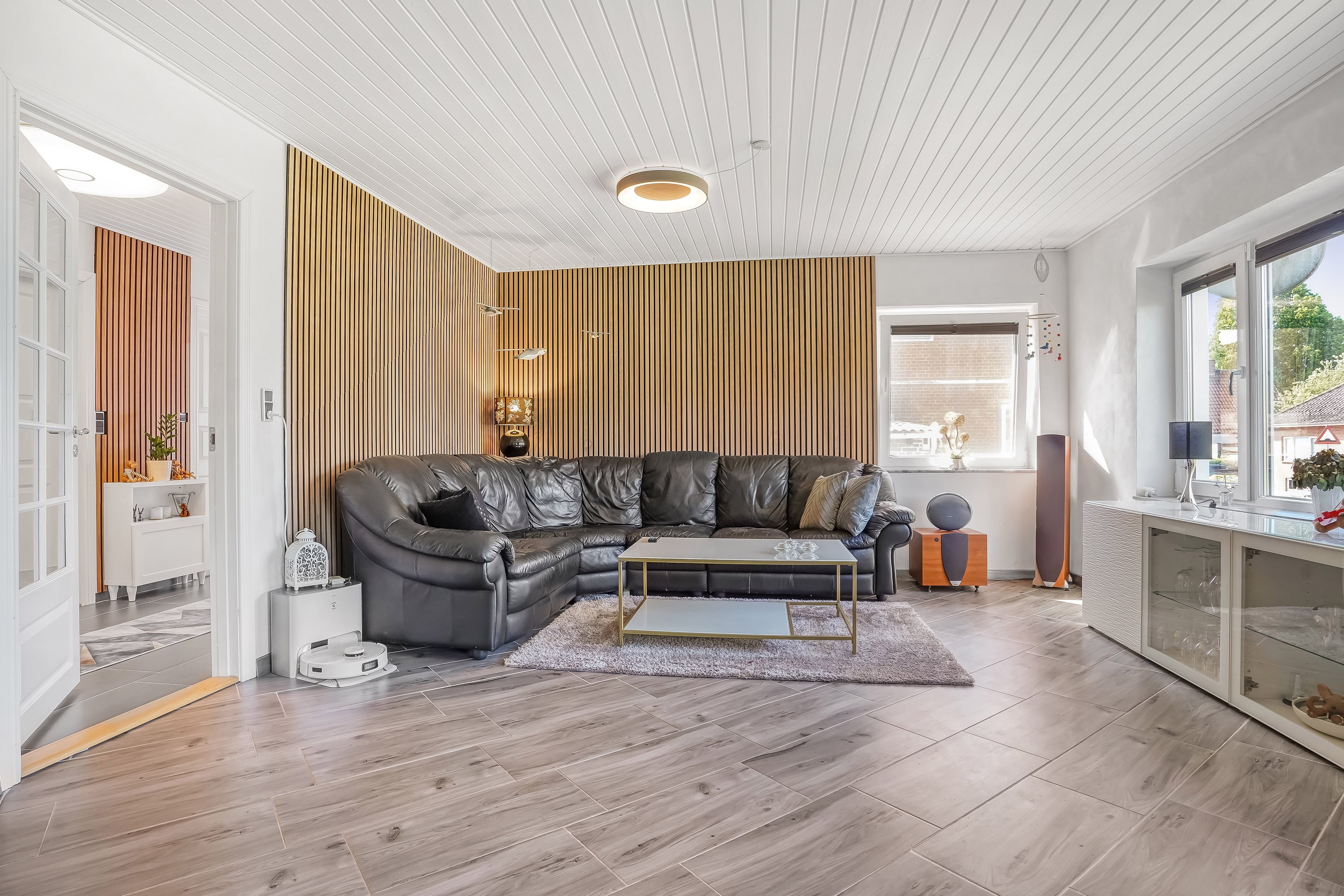 Fremhævet stue billede i fuldskærmstilstand. Billede af Kauslundevej 85, Kauslunde, 5500 Middelfart