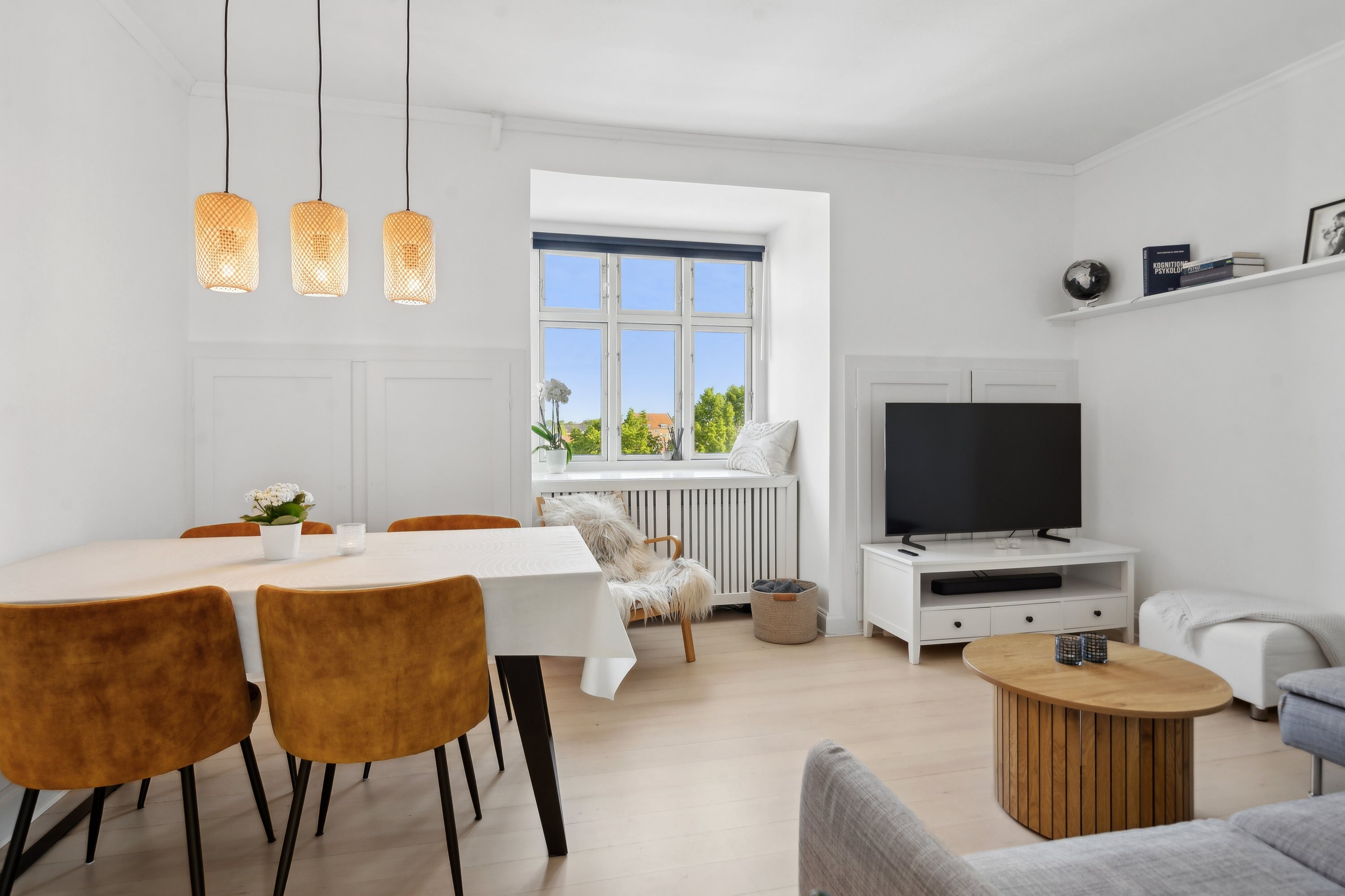 Fremhævet spisestue billede i fuldskærmstilstand. Billede af Christiansgade 9, 4. tv., 5000 Odense C
