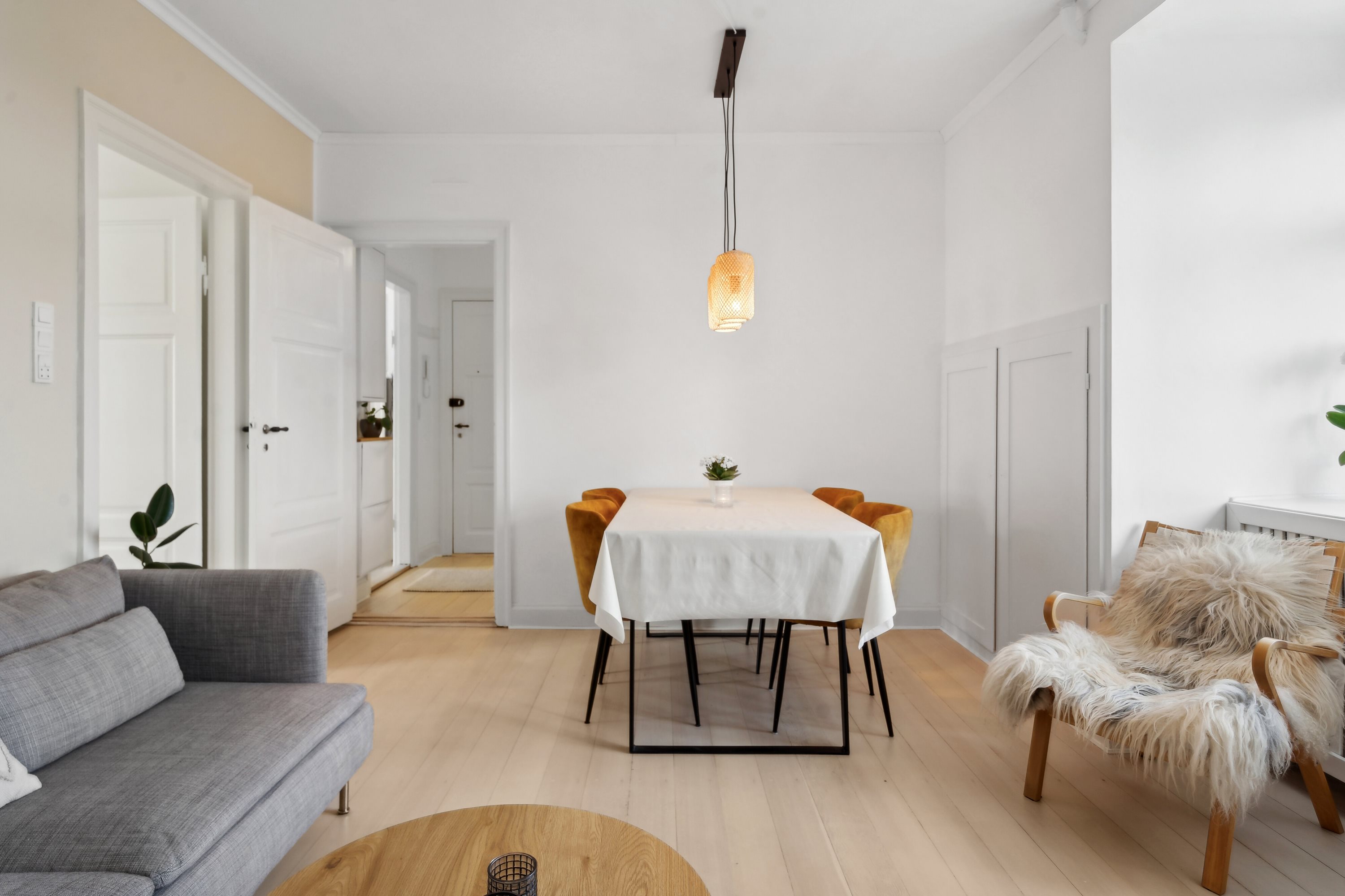 Fremhævet spisestue billede i fuldskærmstilstand. Billede af Christiansgade 9, 4. tv., 5000 Odense C