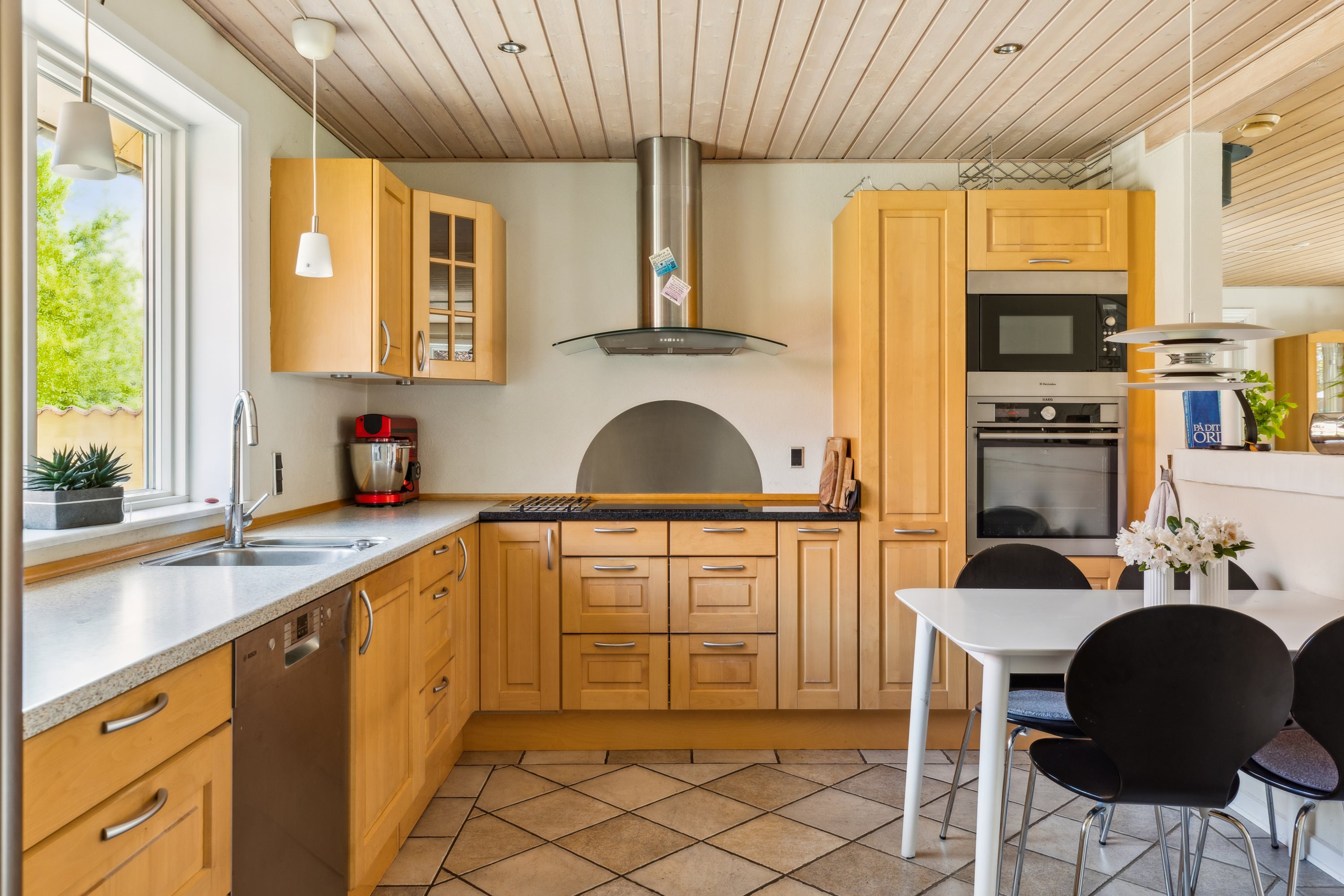 Fremhævet køkken billede i fuldskærmstilstand. Billede af Ulkjærvej 63, 6771 Gredstedbro