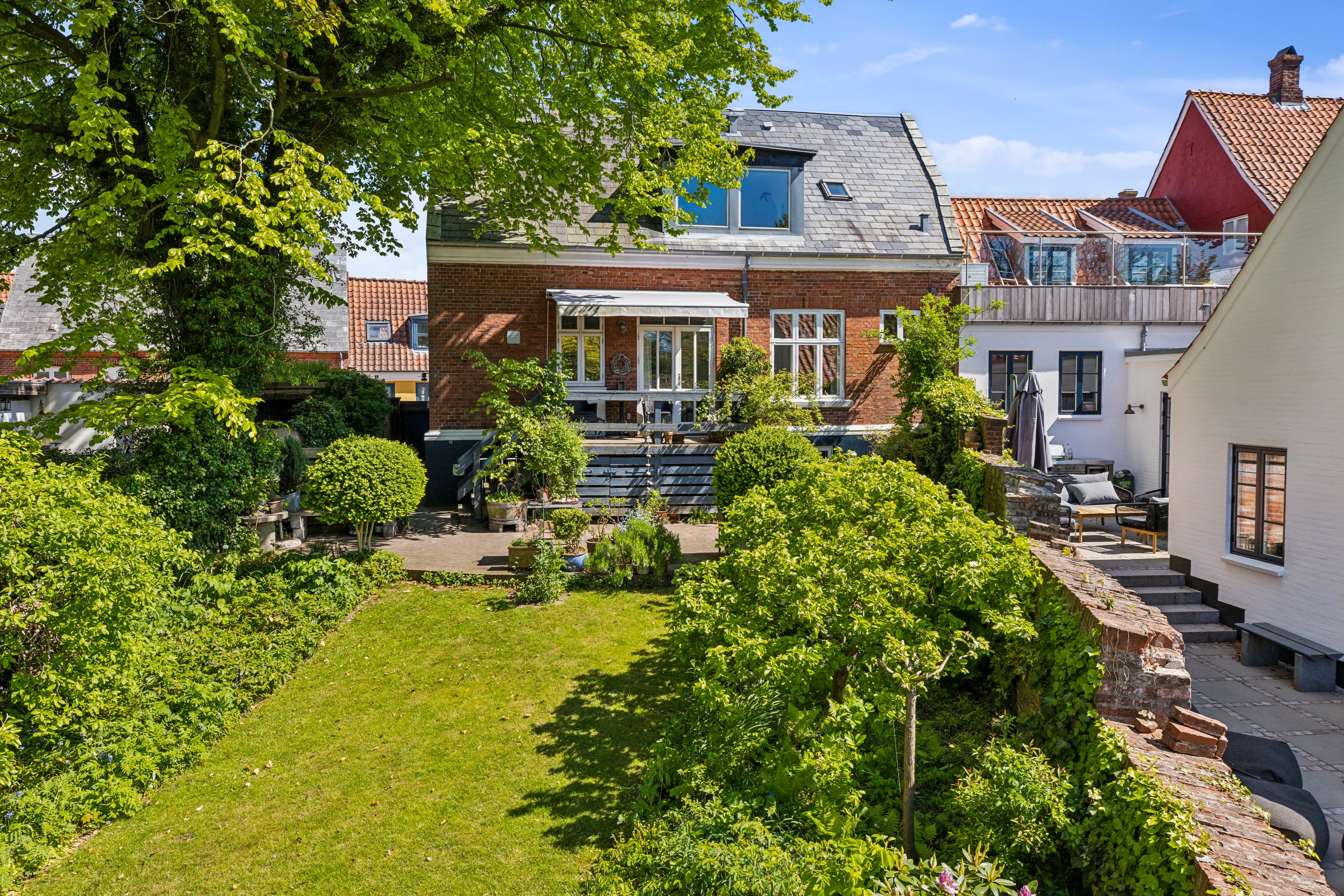 Fremhævet ejendommen billede i fuldskærmstilstand. Billede af Sct Nicolaj Gade 4, 6760 Ribe