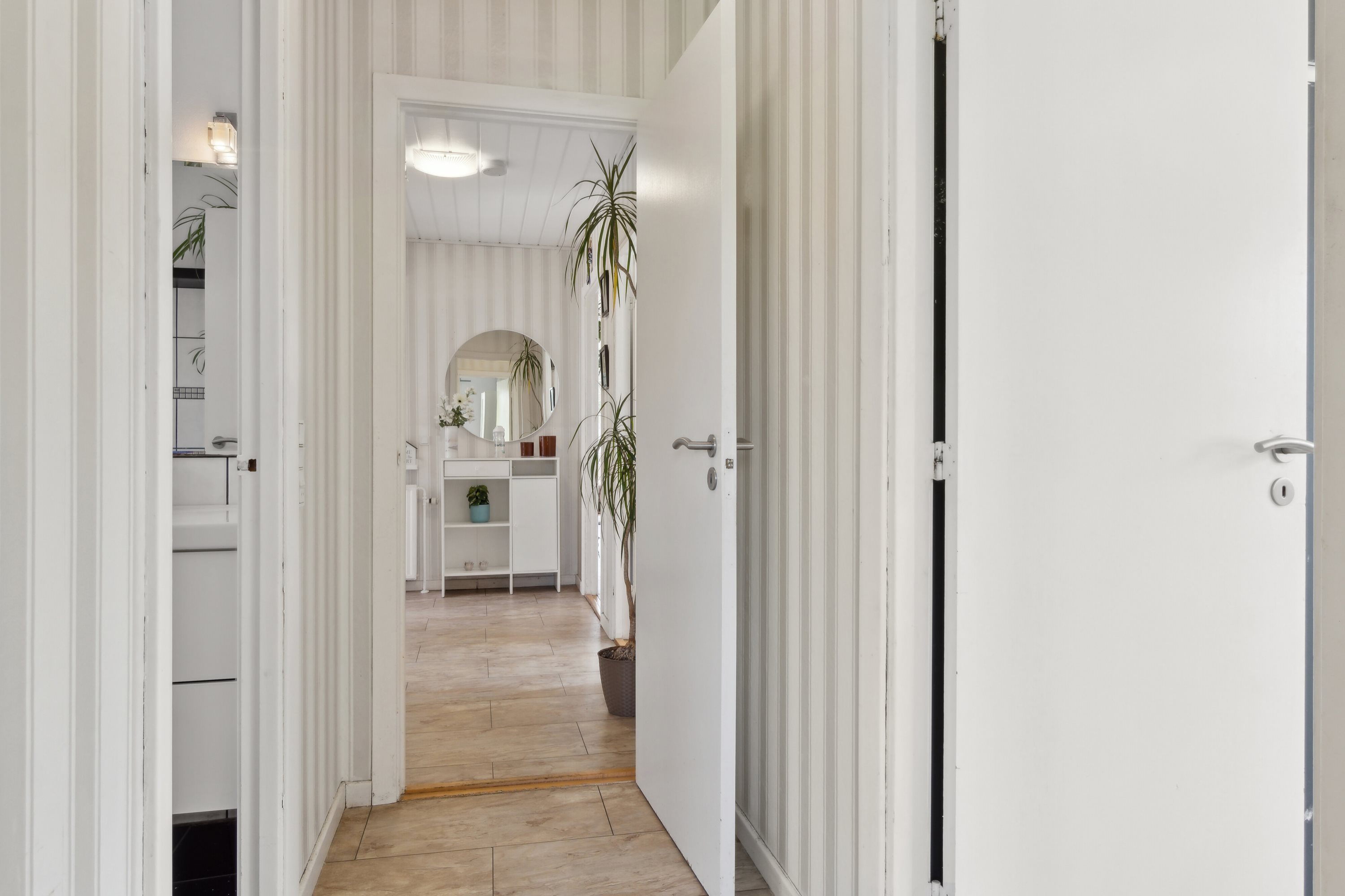 Fremhævet indendørs billede i fuldskærmstilstand. Billede af Råvænget 18, 2880 Bagsværd