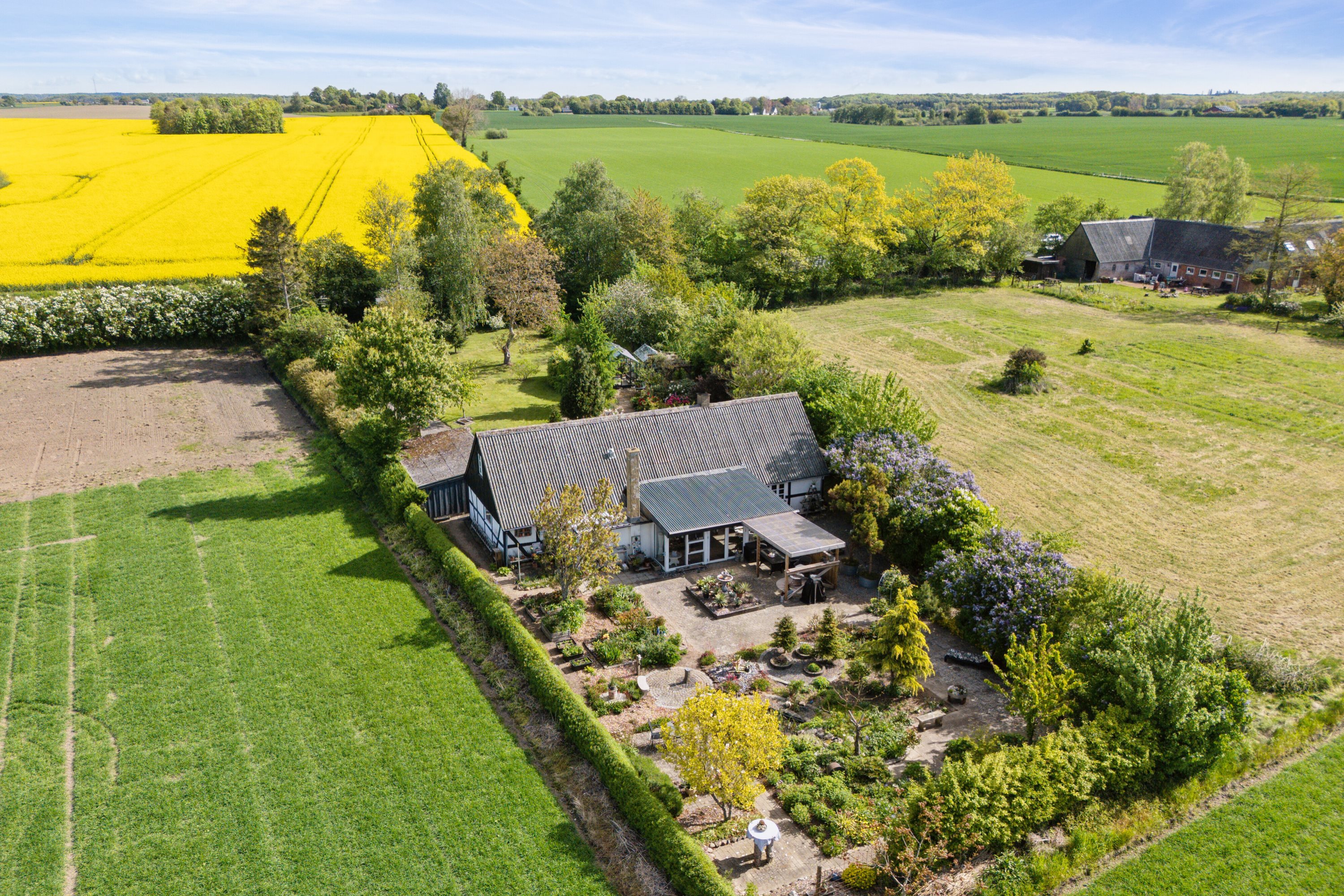 Miniaturebillede 1: luftfoto. Billede af Næstved Landevej 10, 4250 Fuglebjerg