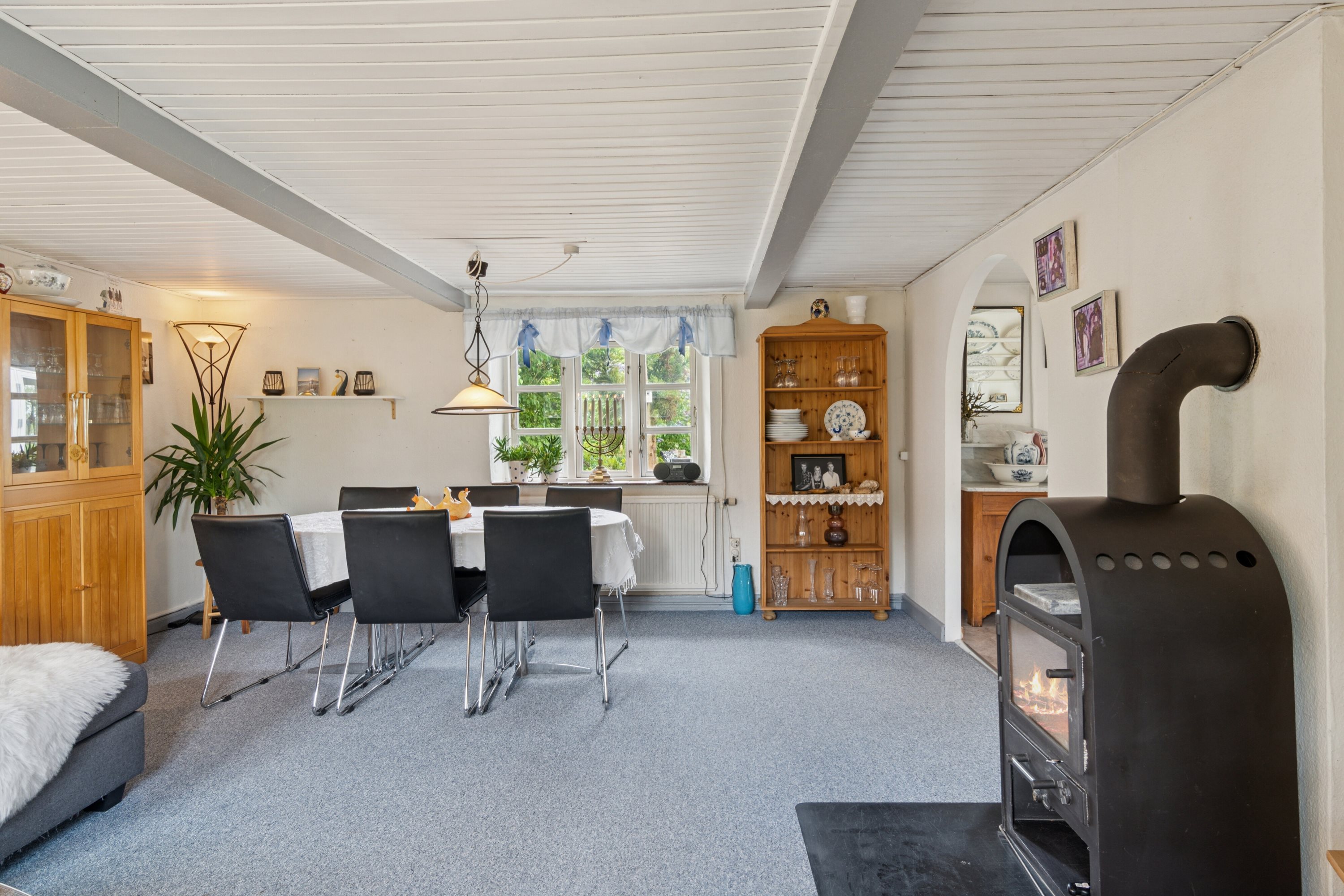 Fremhævet stue billede i fuldskærmstilstand. Billede af Næstved Landevej 10, 4250 Fuglebjerg