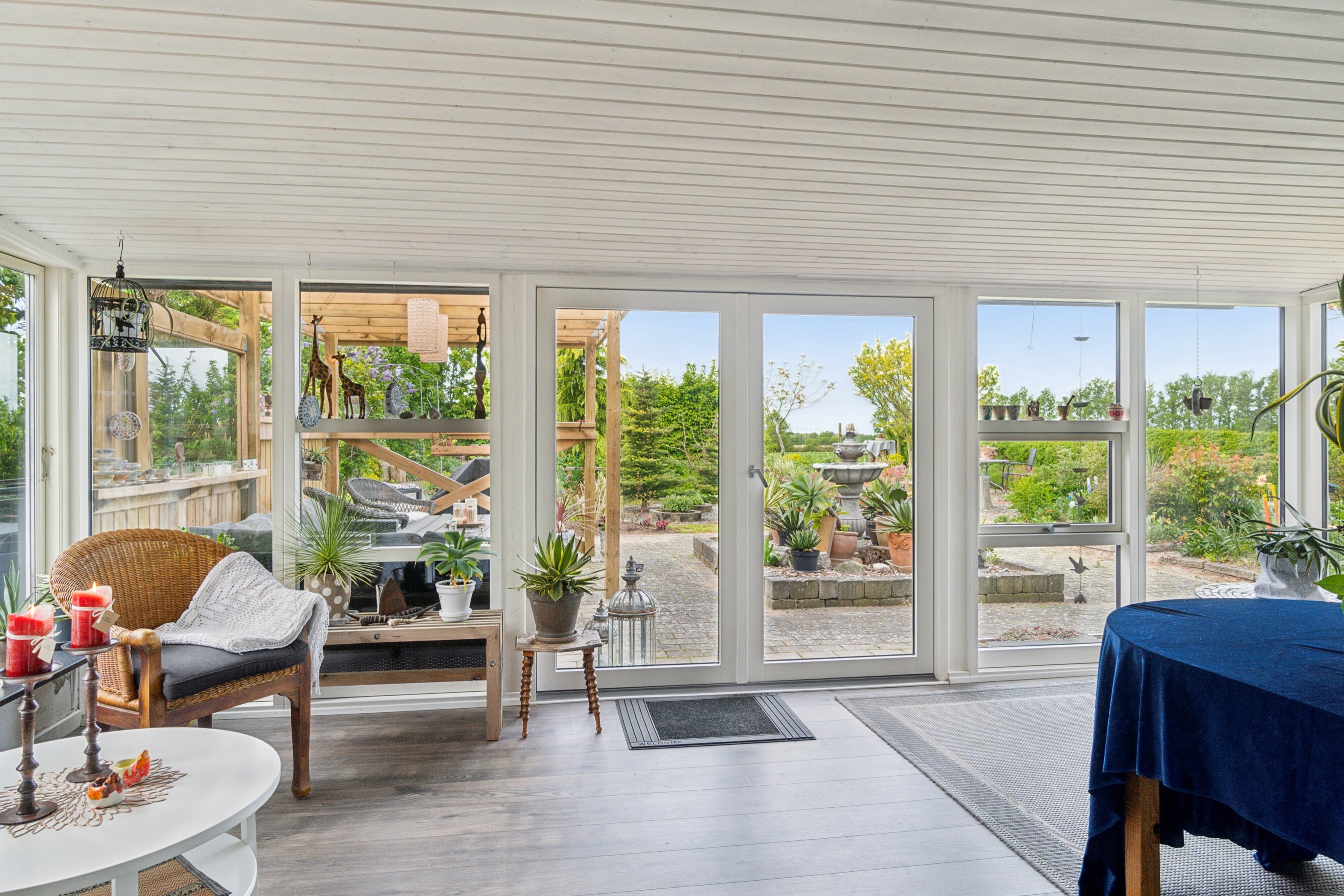 Fremhævet udestue billede i fuldskærmstilstand. Billede af Næstved Landevej 10, 4250 Fuglebjerg