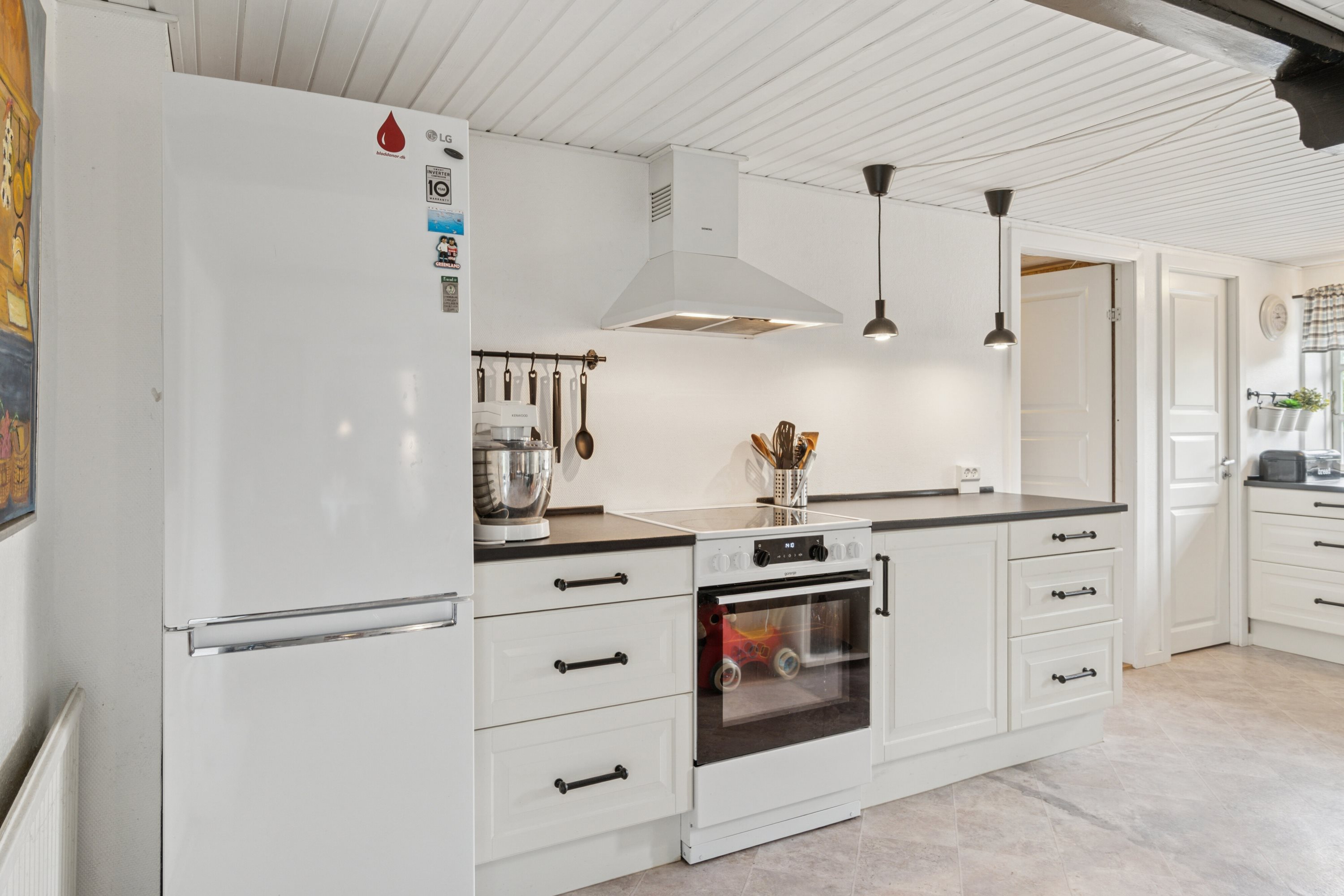 Fremhævet køkken billede i fuldskærmstilstand. Billede af Næstved Landevej 10, 4250 Fuglebjerg