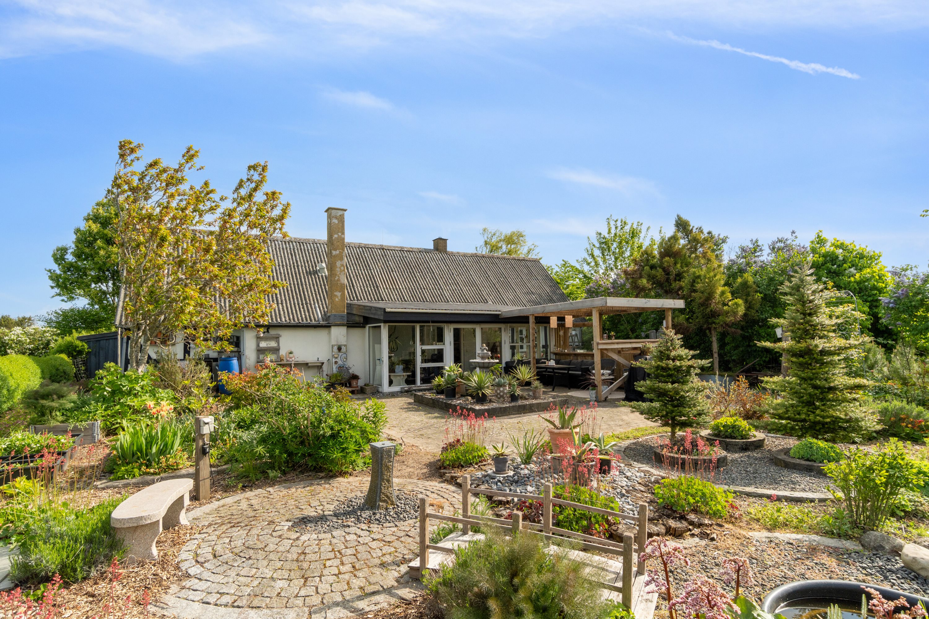 Fremhævet set fra haven billede i fuldskærmstilstand. Billede af Næstved Landevej 10, 4250 Fuglebjerg