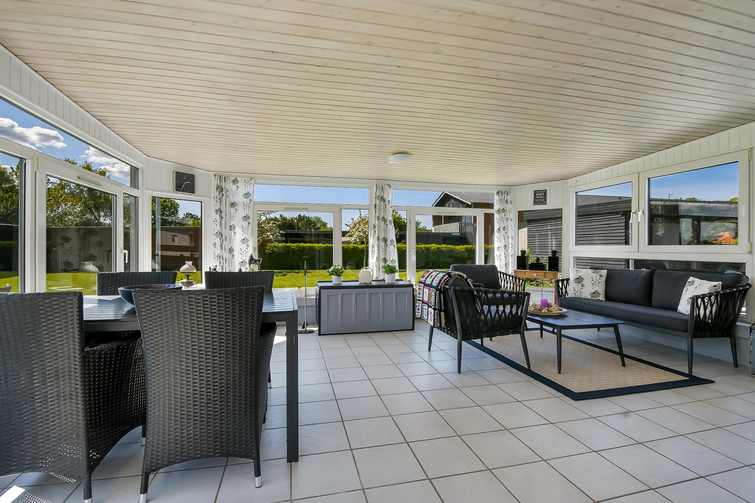 Fremhævet stue billede i fuldskærmstilstand. Billede af Sydvestvej 2, Humlum, 7600 Struer