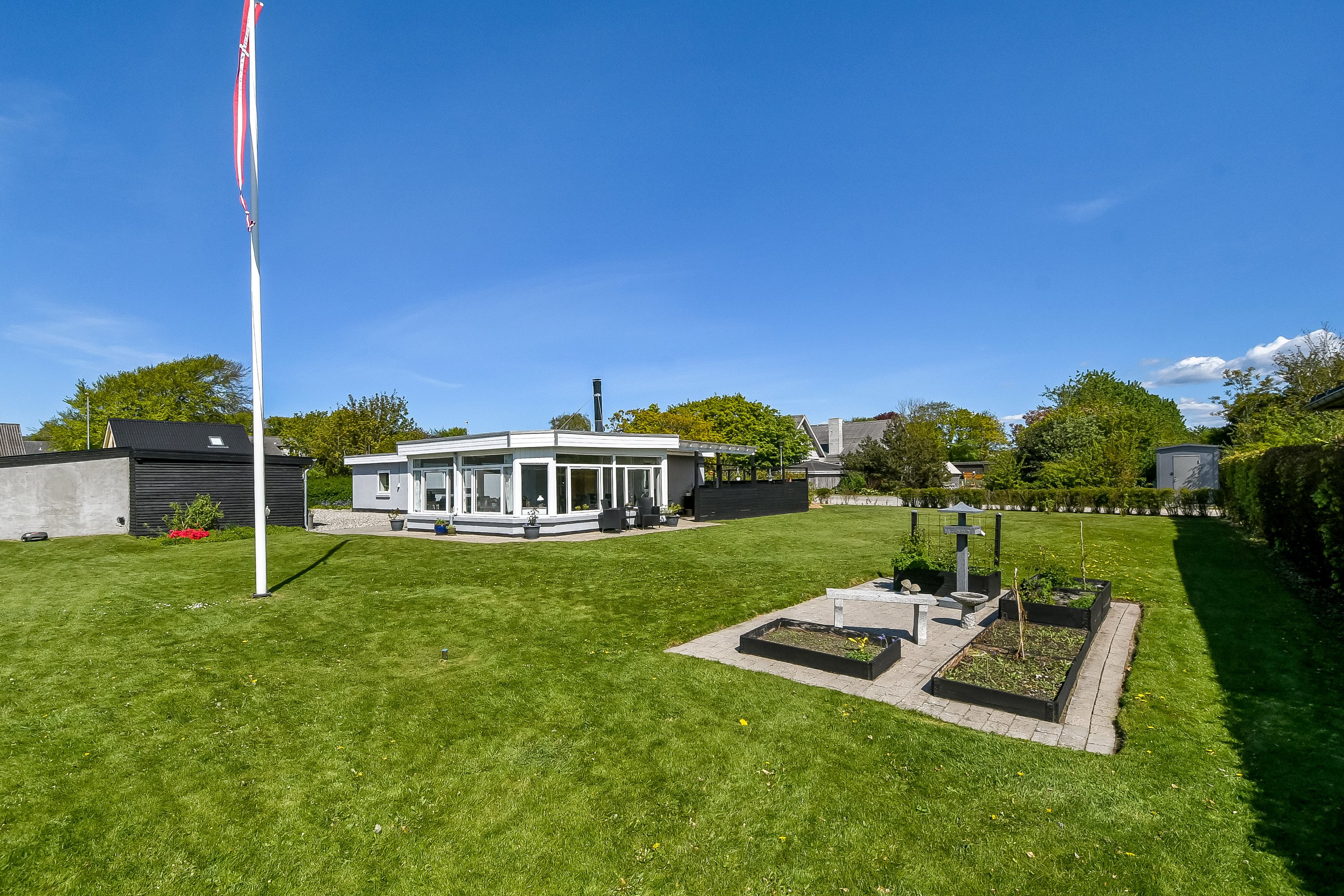 Fremhævet ejendommen billede i fuldskærmstilstand. Billede af Sydvestvej 2, Humlum, 7600 Struer