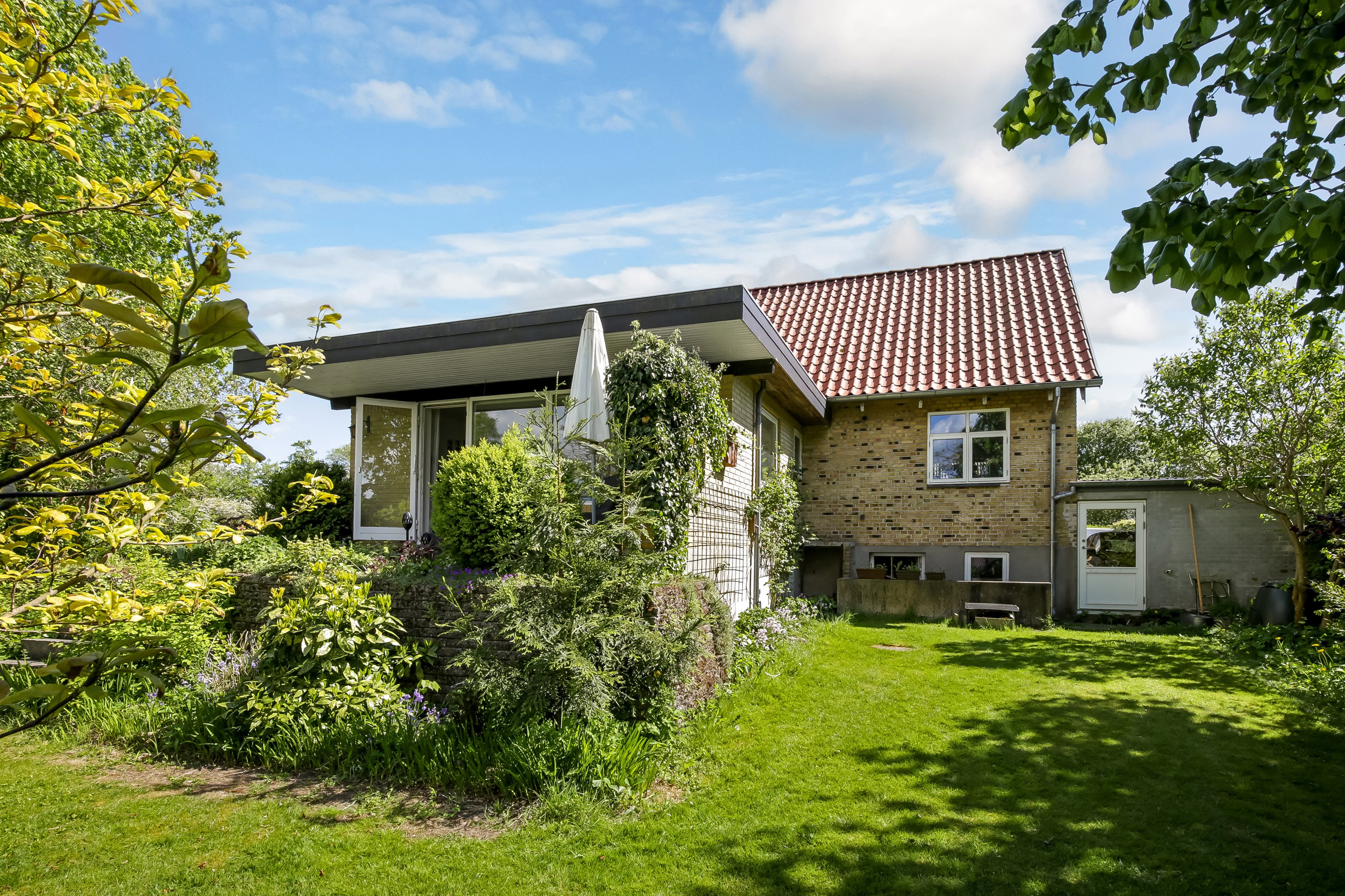 Fremhævet ejendommen billede i fuldskærmstilstand. Billede af Kirkevej 21, Pindstrup, 8550 Ryomgård