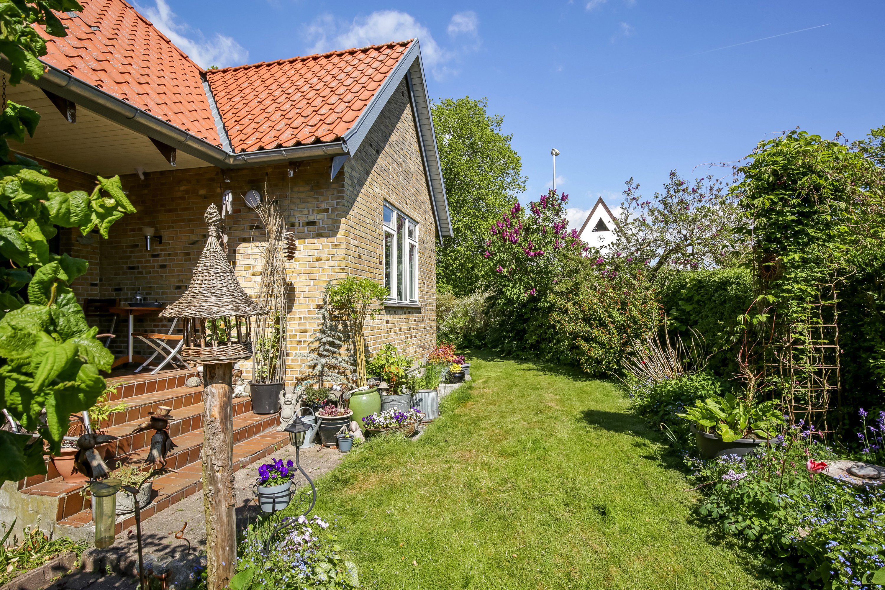 Fremhævet terrasse billede i fuldskærmstilstand. Billede af Kirkevej 21, Pindstrup, 8550 Ryomgård