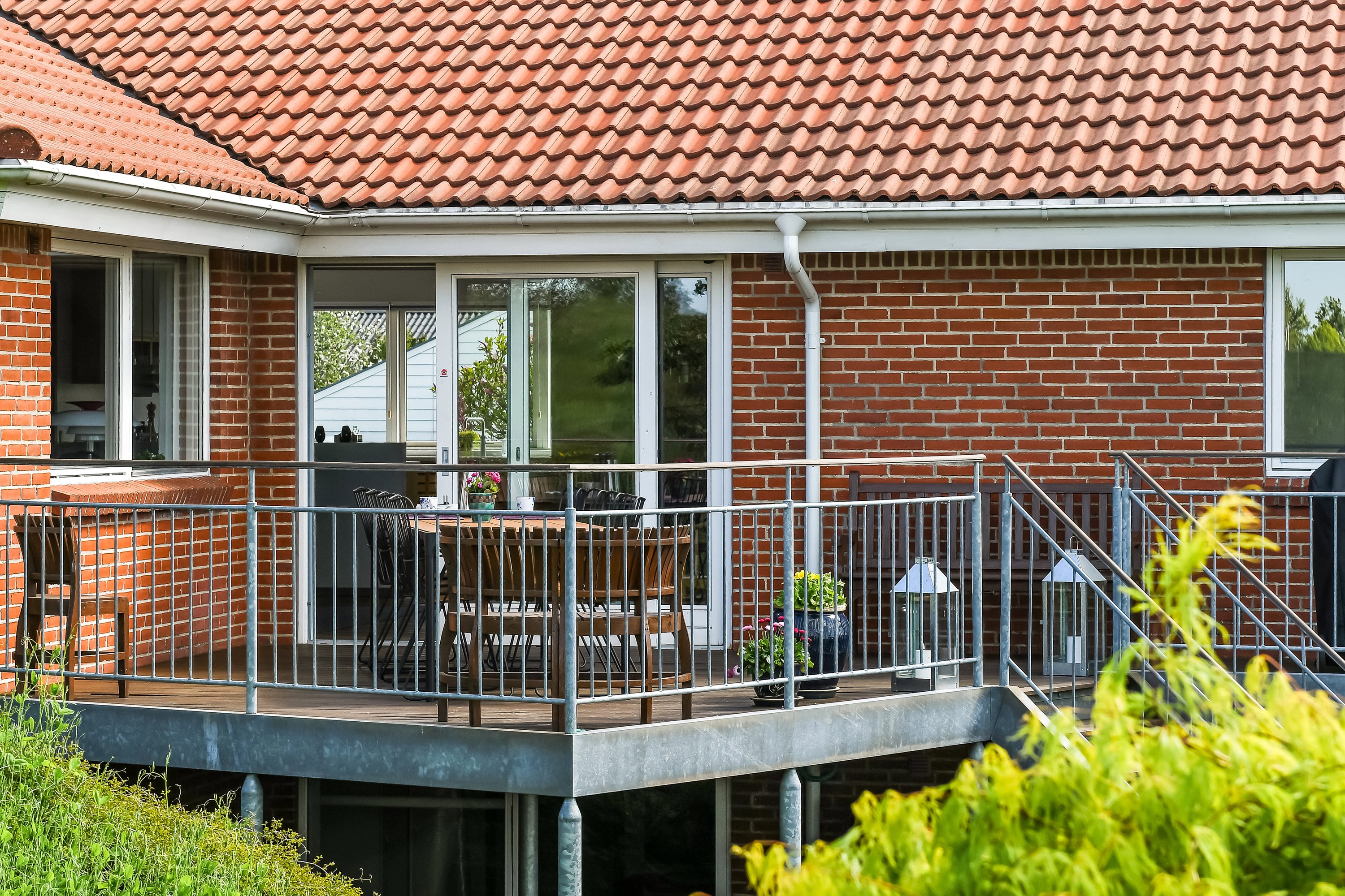 Fremhævet terrasse billede i fuldskærmstilstand. Billede af Søllingdalvej 88, 7250 Hejnsvig