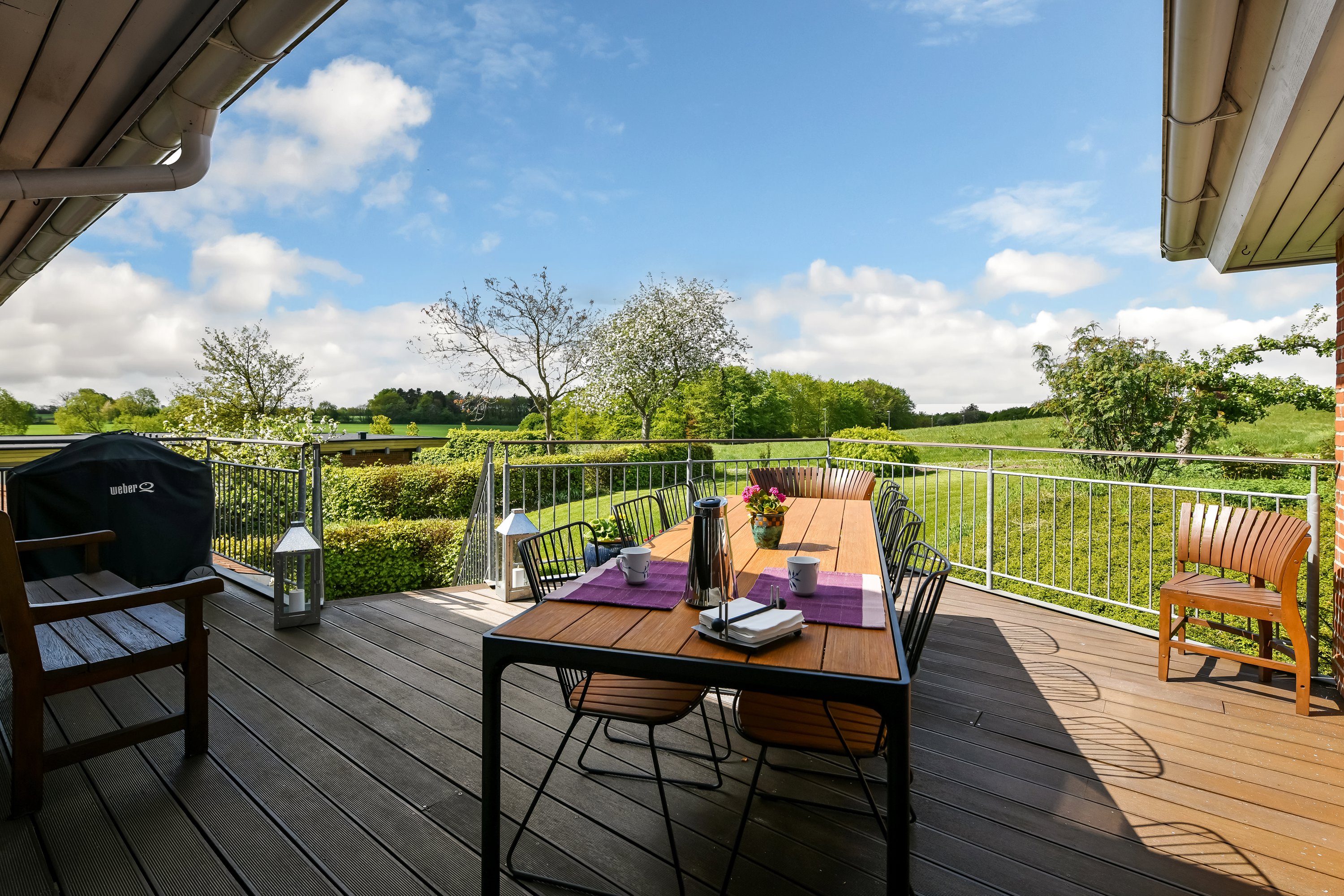 Fremhævet terrasse billede i fuldskærmstilstand. Billede af Søllingdalvej 88, 7250 Hejnsvig