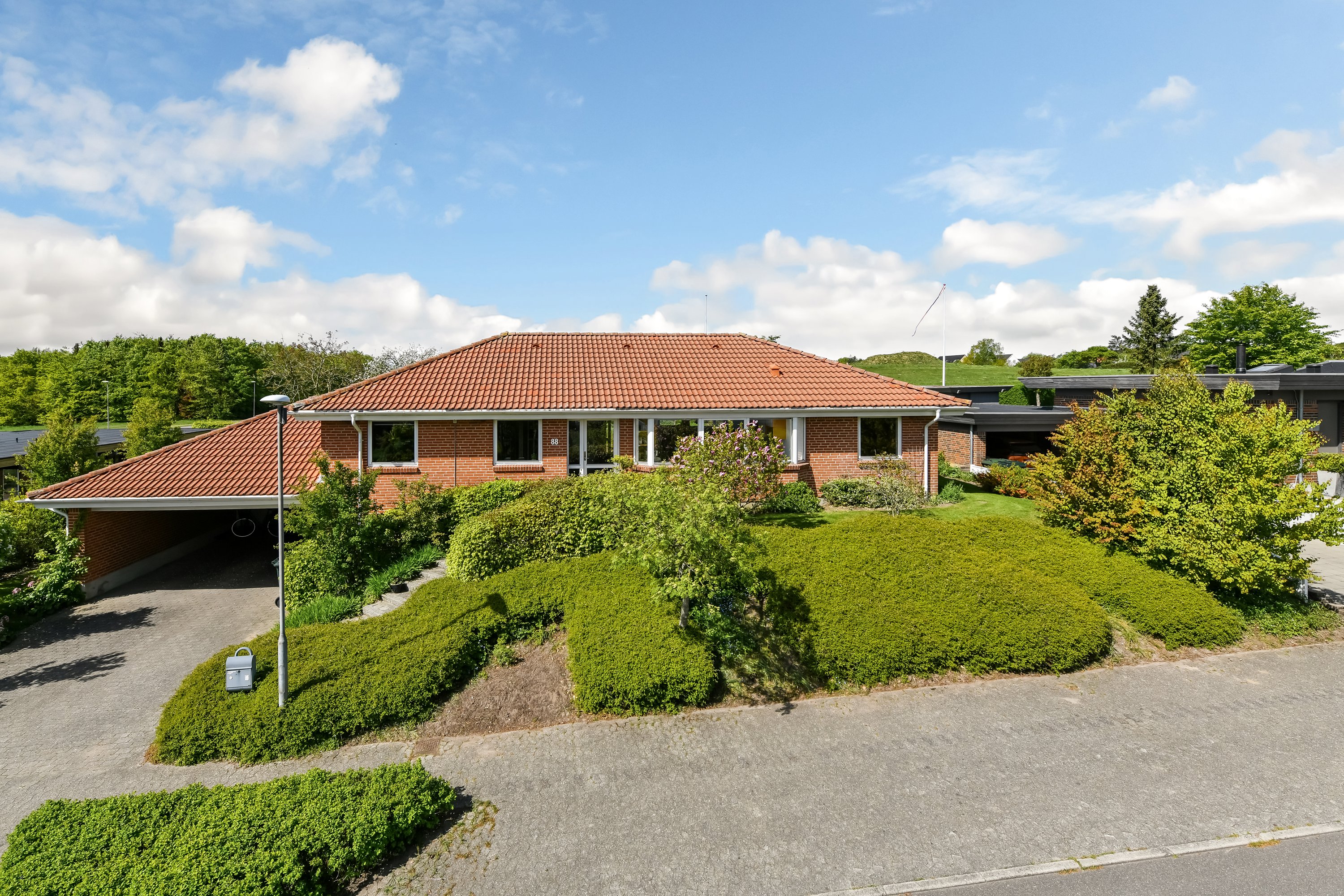 Fremhævet ejendommen billede i fuldskærmstilstand. Billede af Søllingdalvej 88, 7250 Hejnsvig