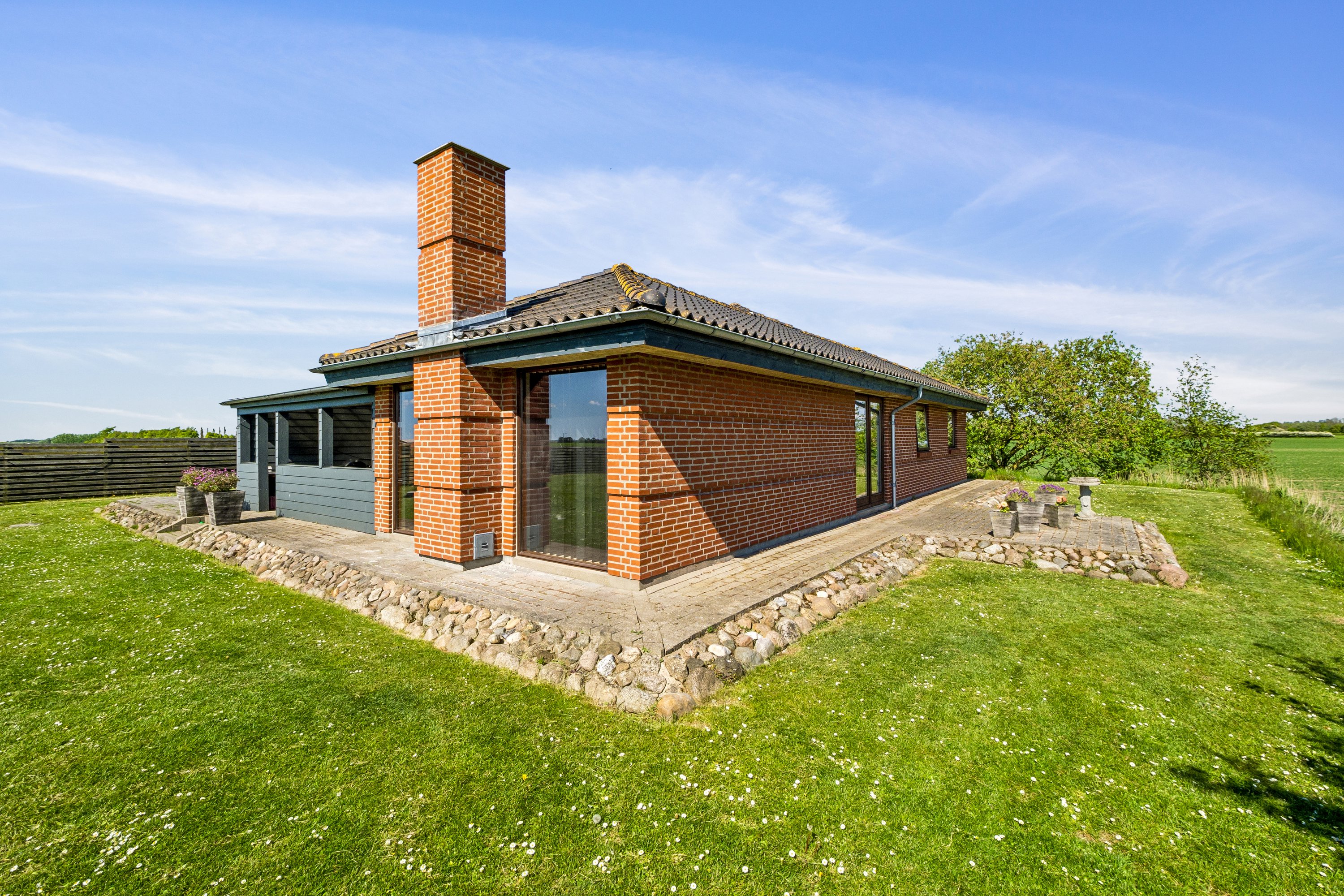 Fremhævet ejendom 1 billede i fuldskærmstilstand. Billede af Bostrupvej 1, Bostrup, 7870 Roslev