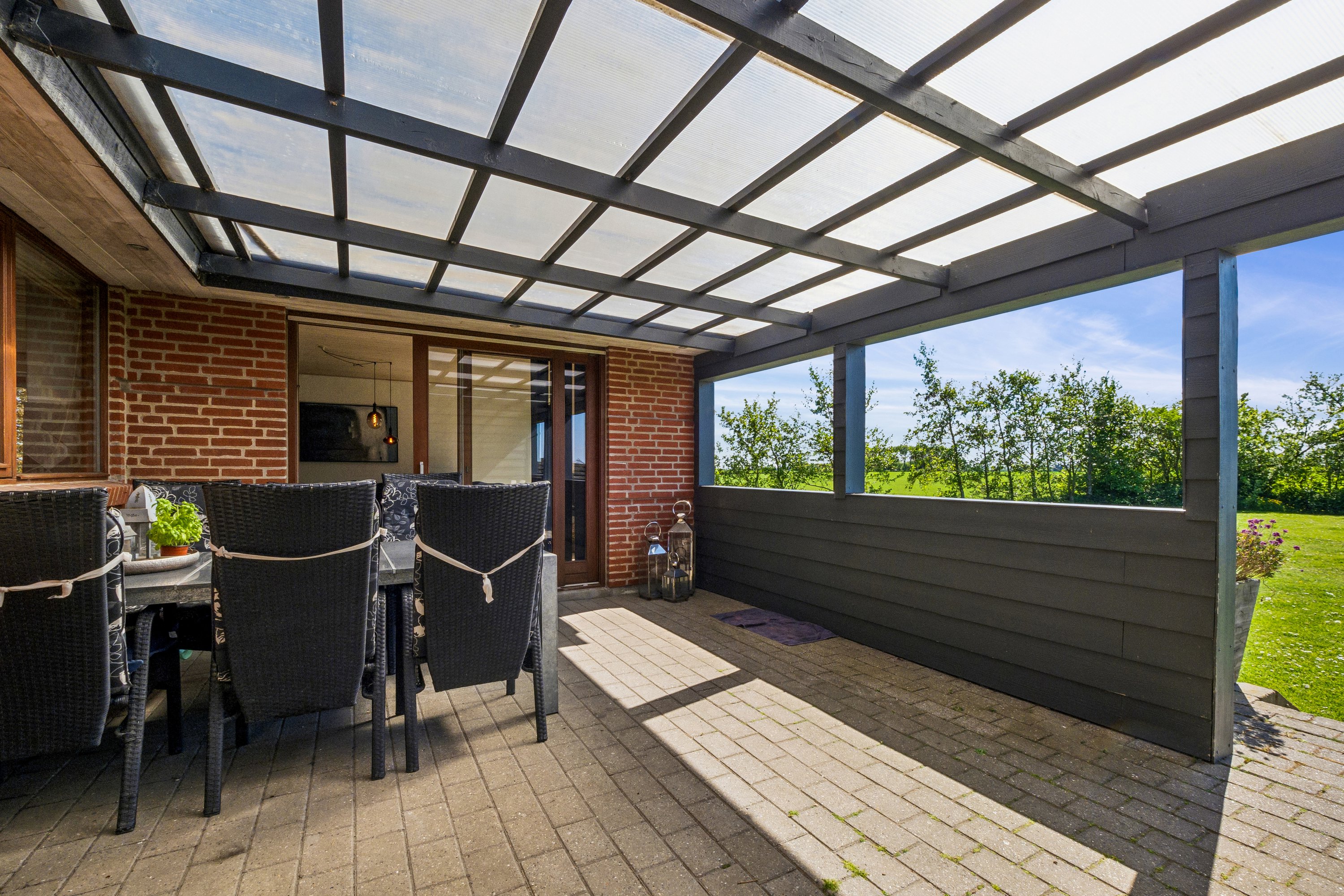 Fremhævet terrasse billede i fuldskærmstilstand. Billede af Bostrupvej 1, Bostrup, 7870 Roslev