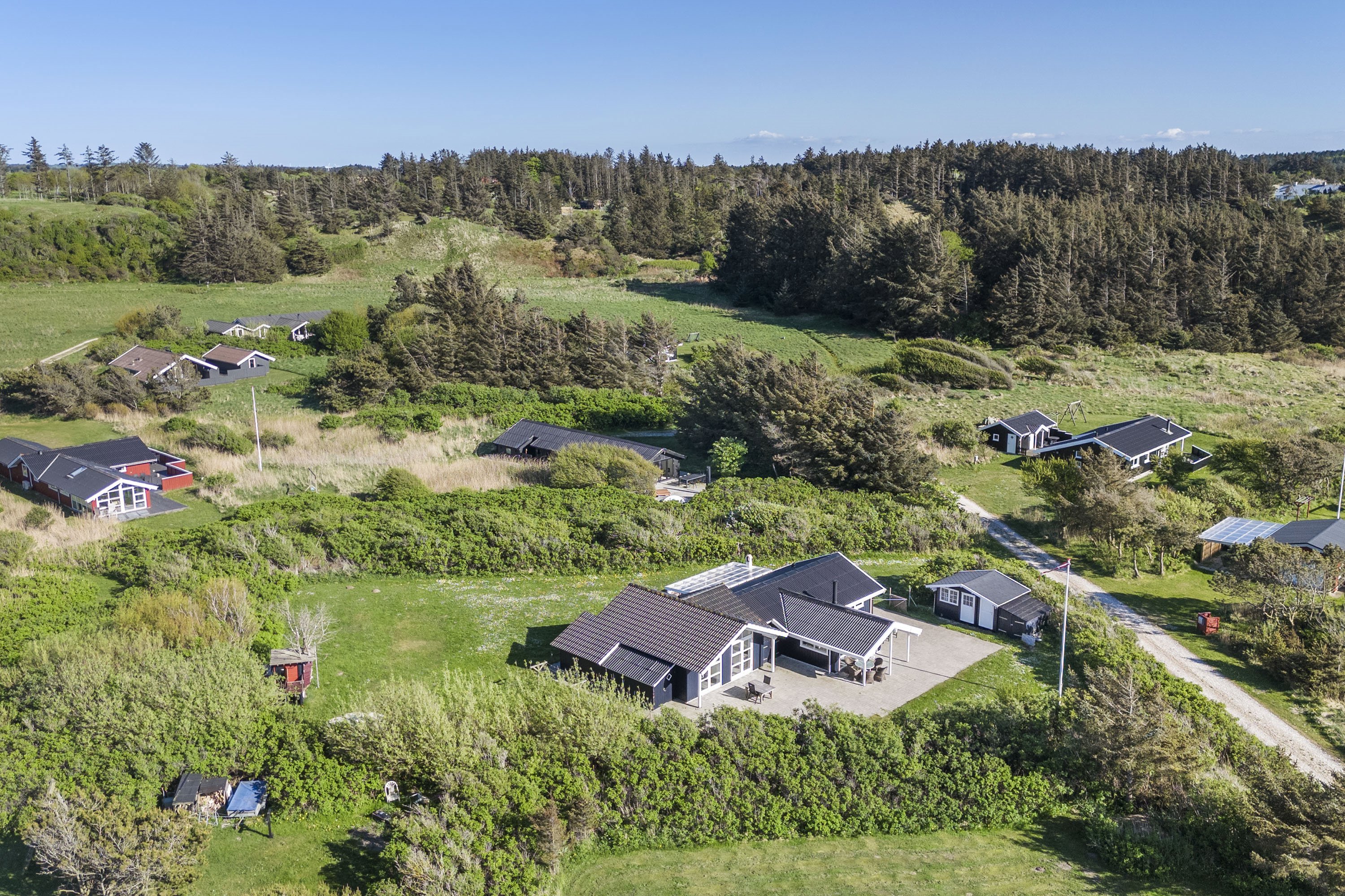 Fremhævet luftfoto billede i fuldskærmstilstand. Billede af Martsvej 39, Skal Klit, 9800 Hjørring