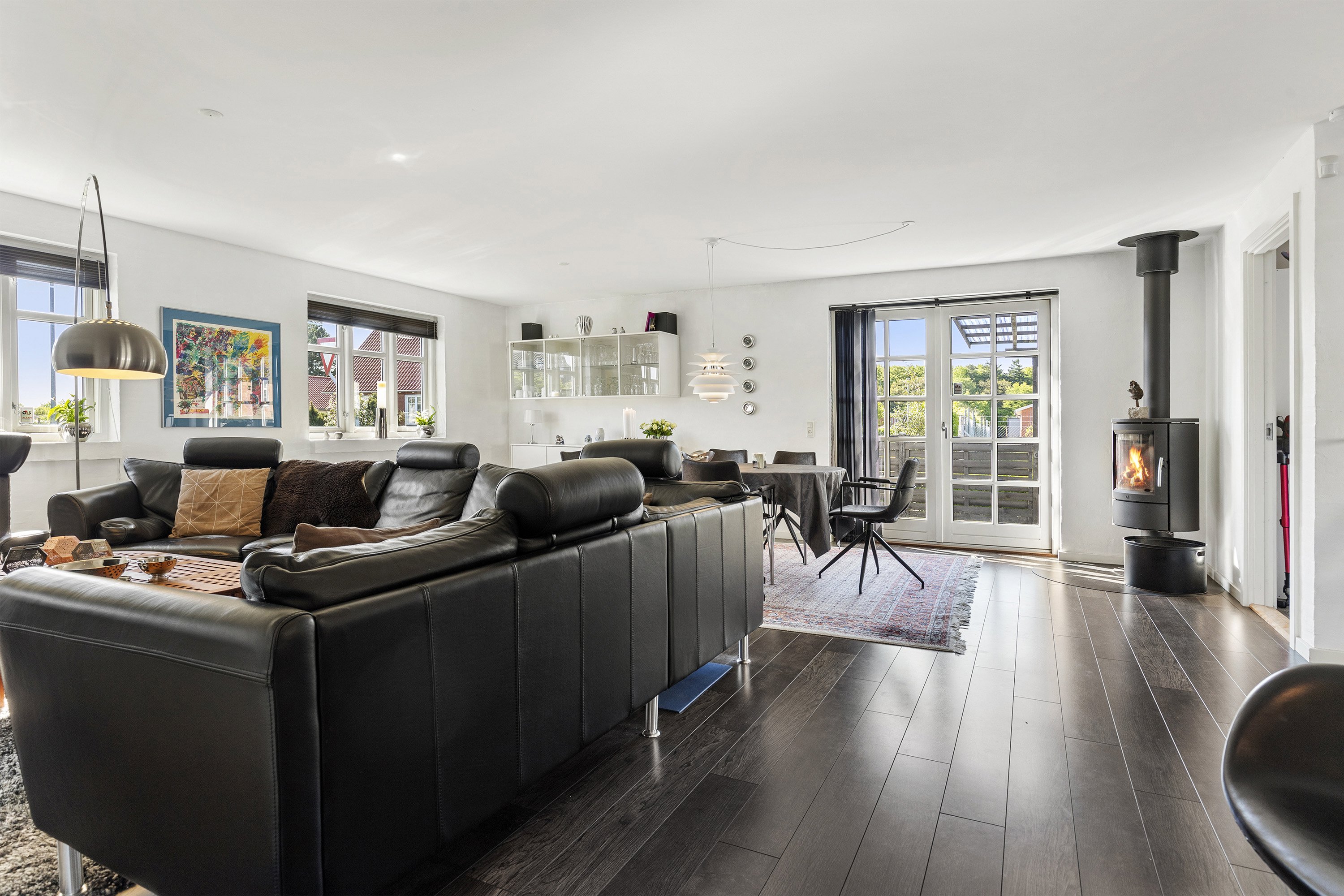 Fremhævet stue billede i fuldskærmstilstand. Billede af Baldersvej 26, 9800 Hjørring