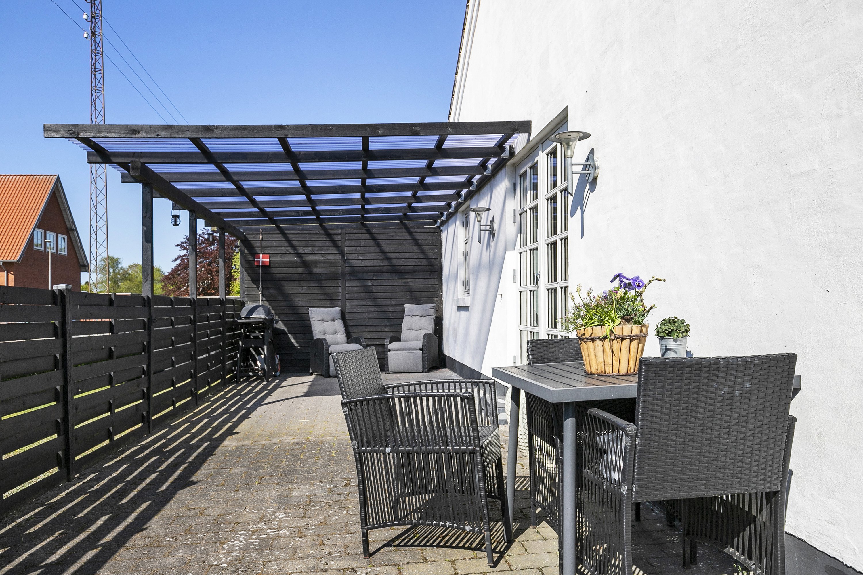 Fremhævet terrasse billede i fuldskærmstilstand. Billede af Baldersvej 26, 9800 Hjørring