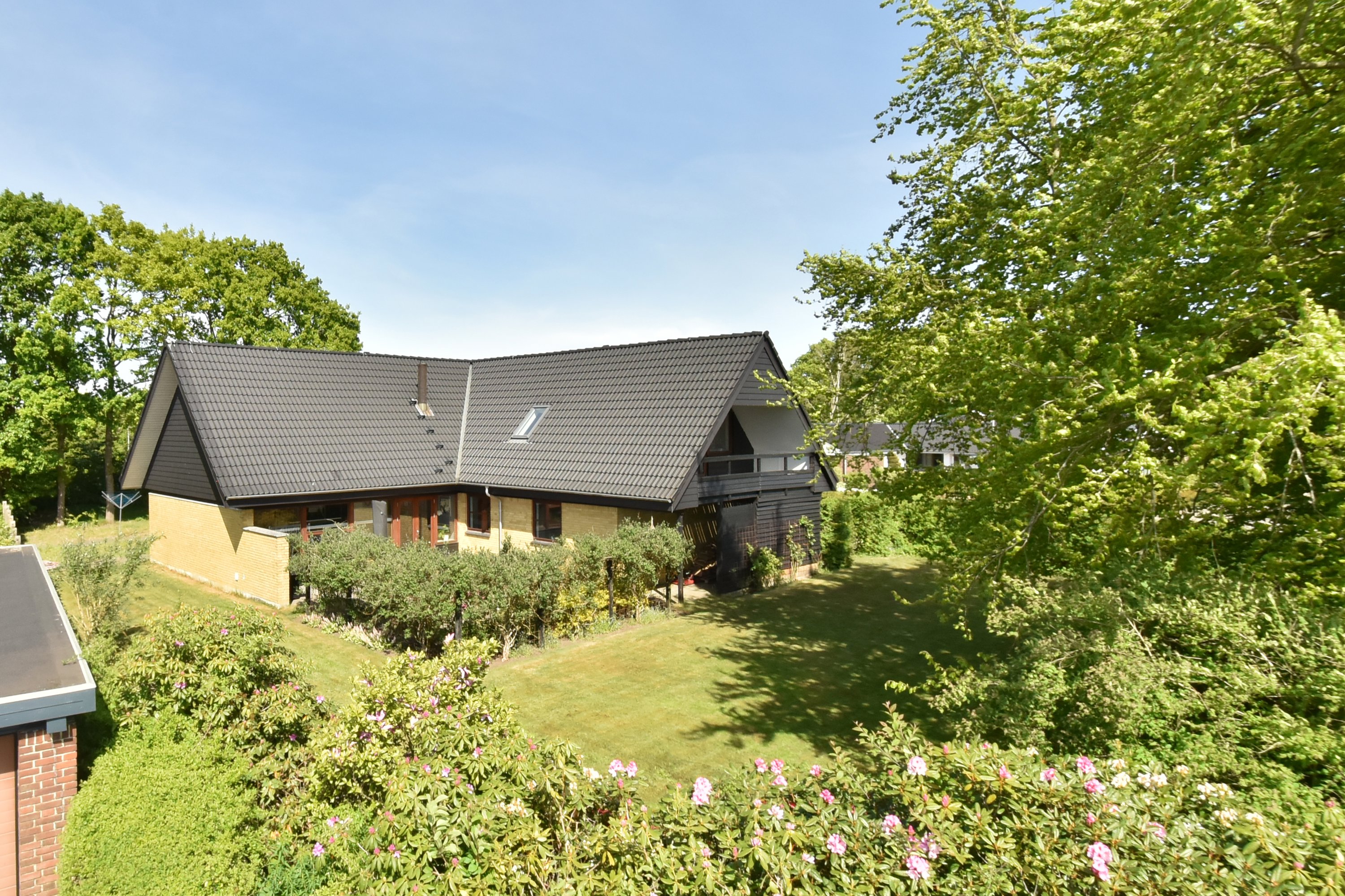 Fremhævet ejendommen billede i fuldskærmstilstand. Billede af Linåvænget 2, 7451 Sunds