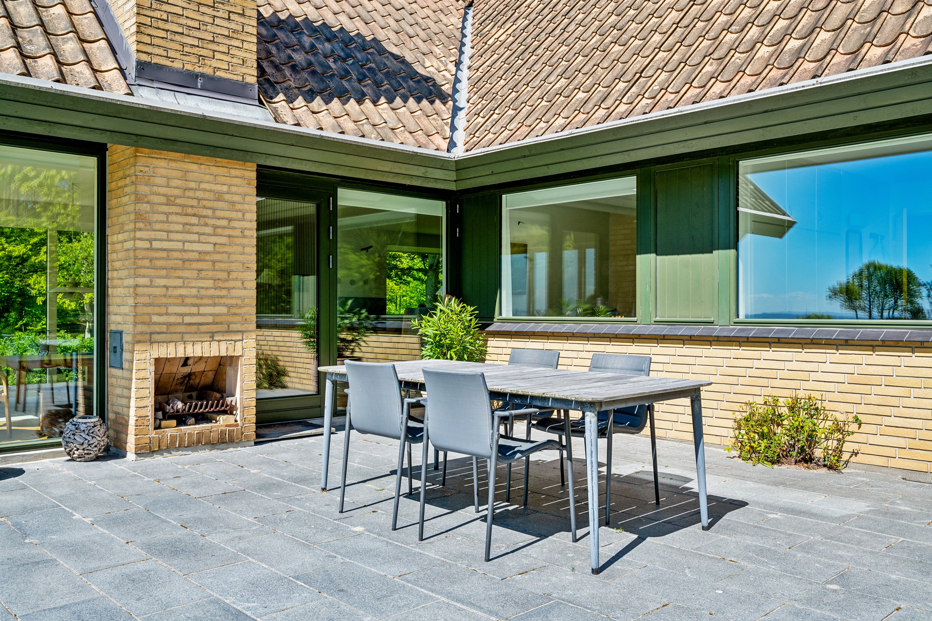 Fremhævet terrasse billede i fuldskærmstilstand. Billede af Skoven 1B, Fejrup Strand, 8420 Knebel