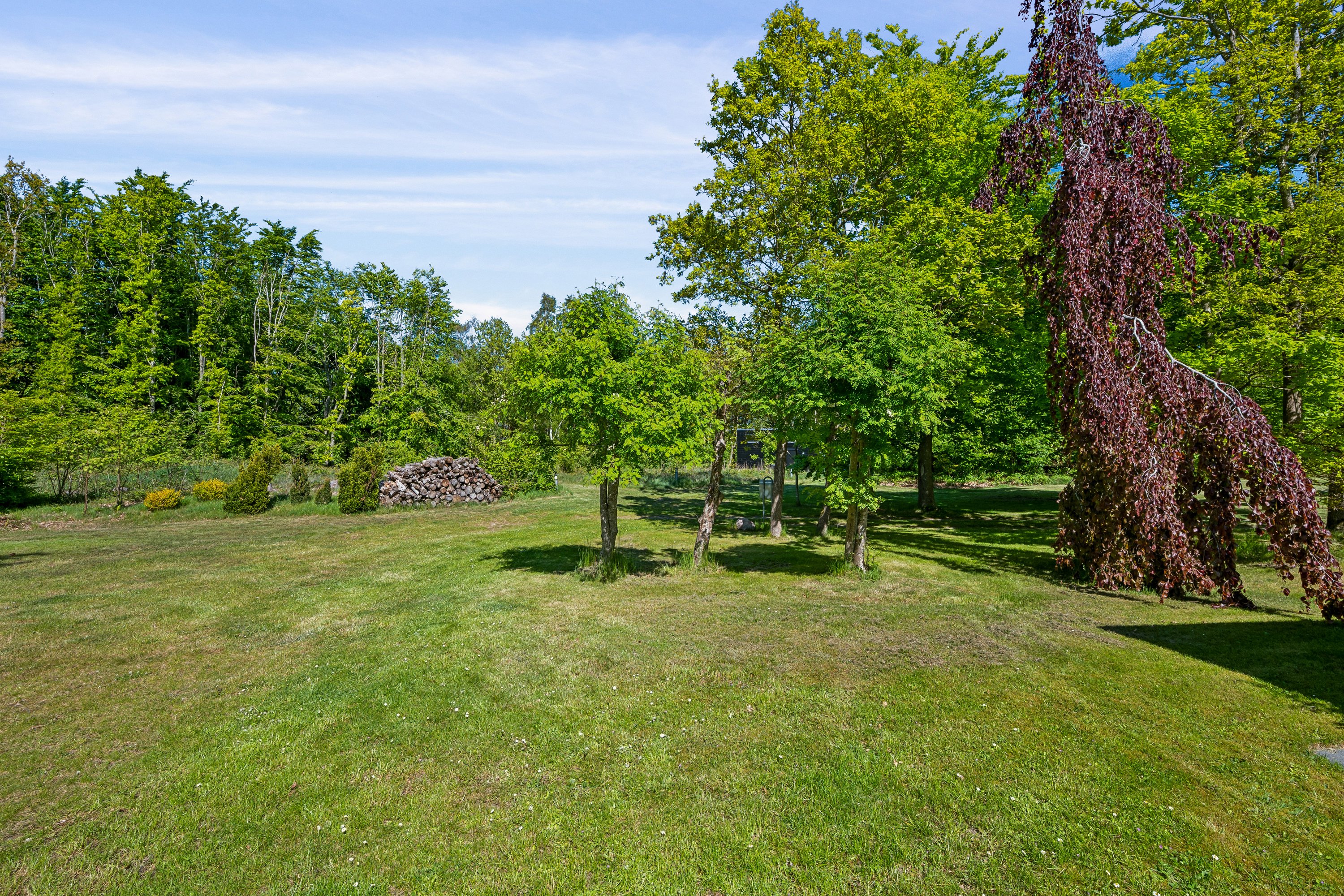 Fremhævet have billede i fuldskærmstilstand. Billede af Skoven 1B, Fejrup Strand, 8420 Knebel