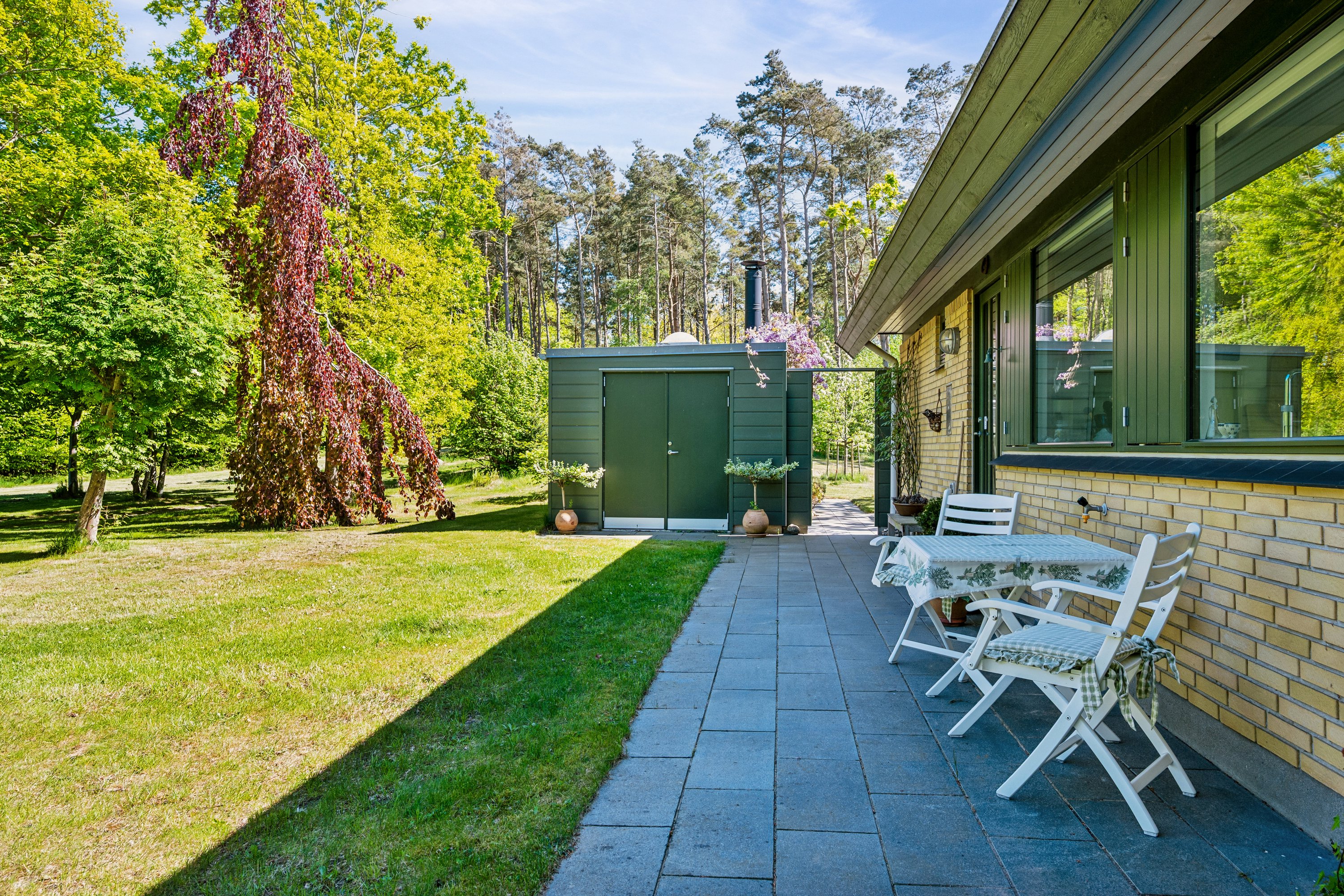 Fremhævet terrasse billede i fuldskærmstilstand. Billede af Skoven 1B, Fejrup Strand, 8420 Knebel