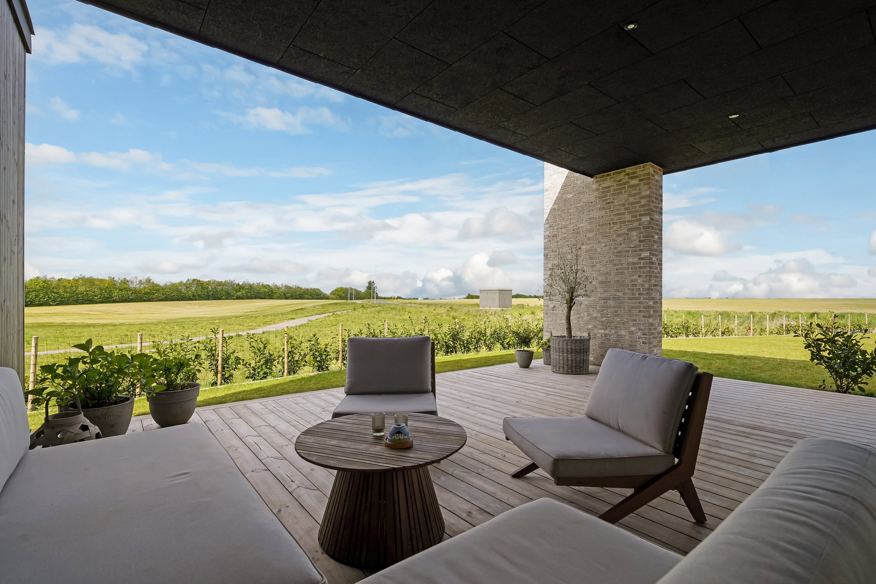 Fremhævet terrasse billede i fuldskærmstilstand. Billede af Asta Andersens Vej 12, 7300 Jelling