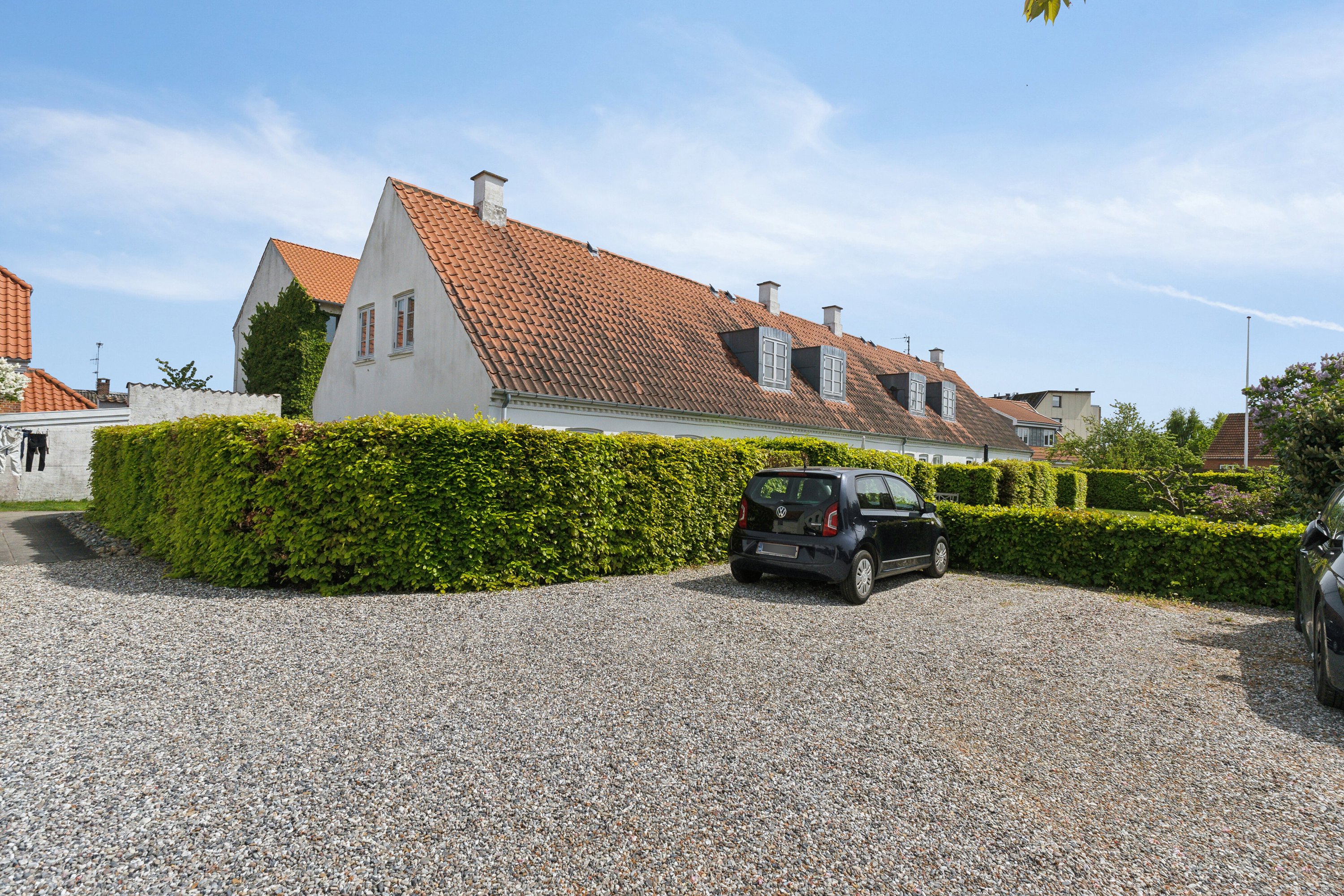 Fremhævet set fra vejen billede i fuldskærmstilstand. Billede af Eleonoravej 2B, 4000 Roskilde