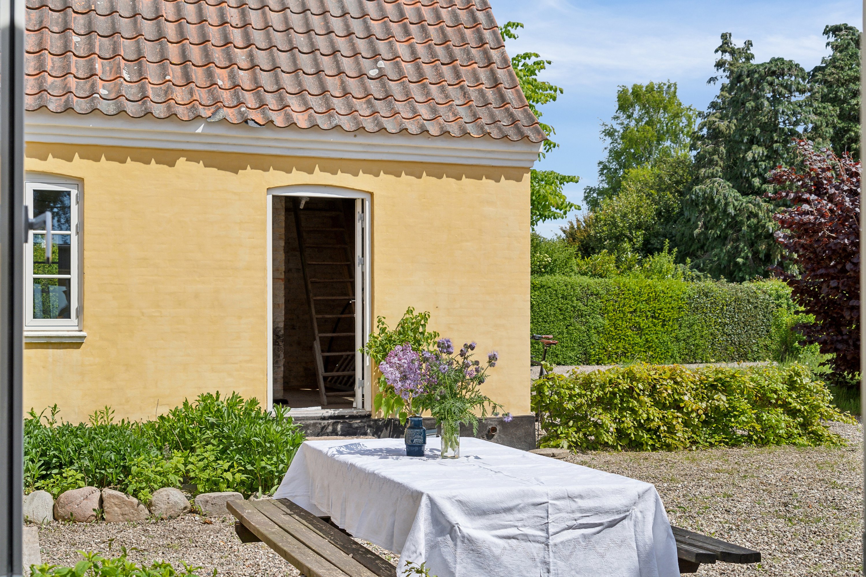 Fremhævet udendørs billede i fuldskærmstilstand. Billede af Vårøvej 13, Tåsinge, 5700 Svendborg