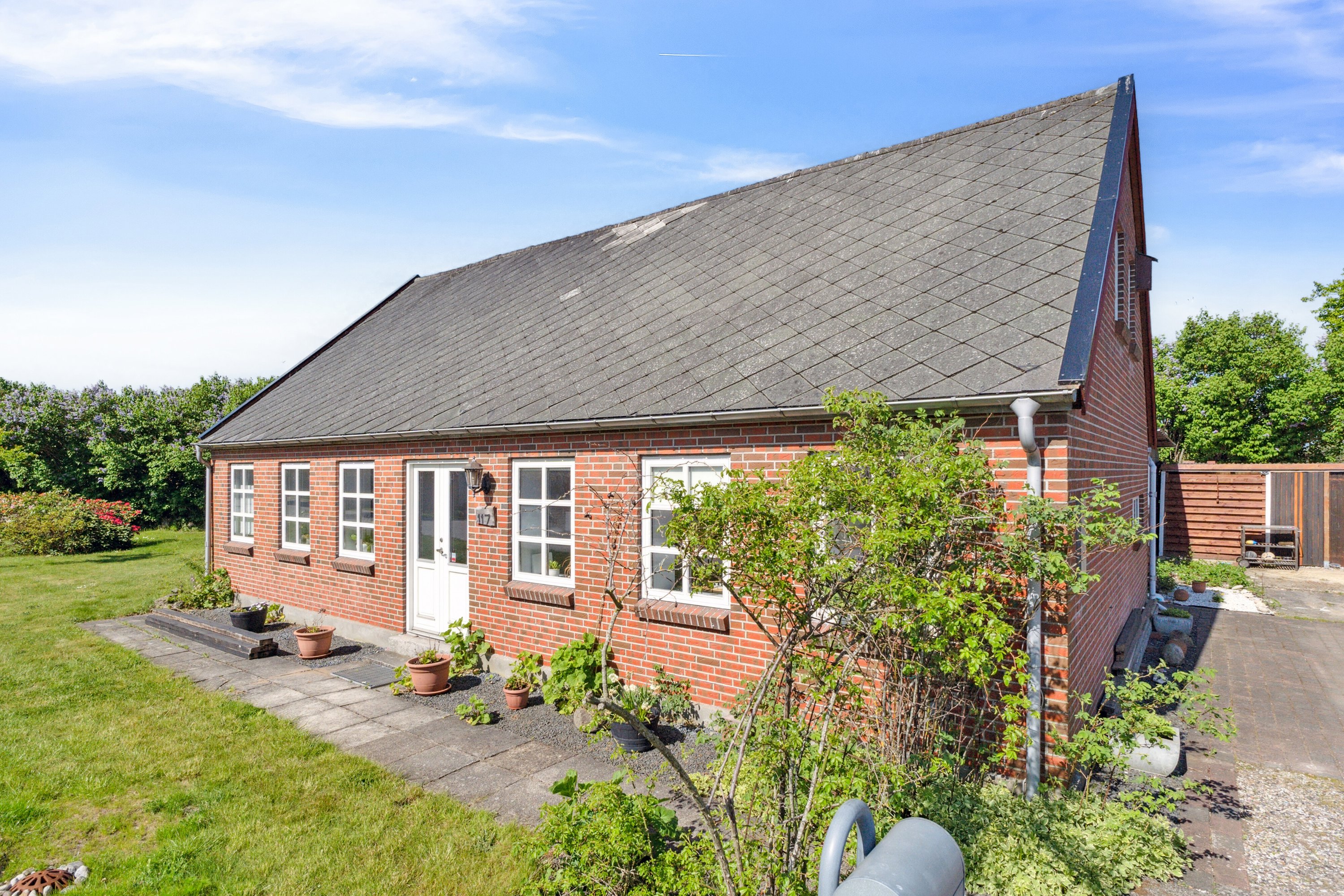 Fremhævet set fra haven billede i fuldskærmstilstand. Billede af Tåstrupvej 117, 8462 Harlev J